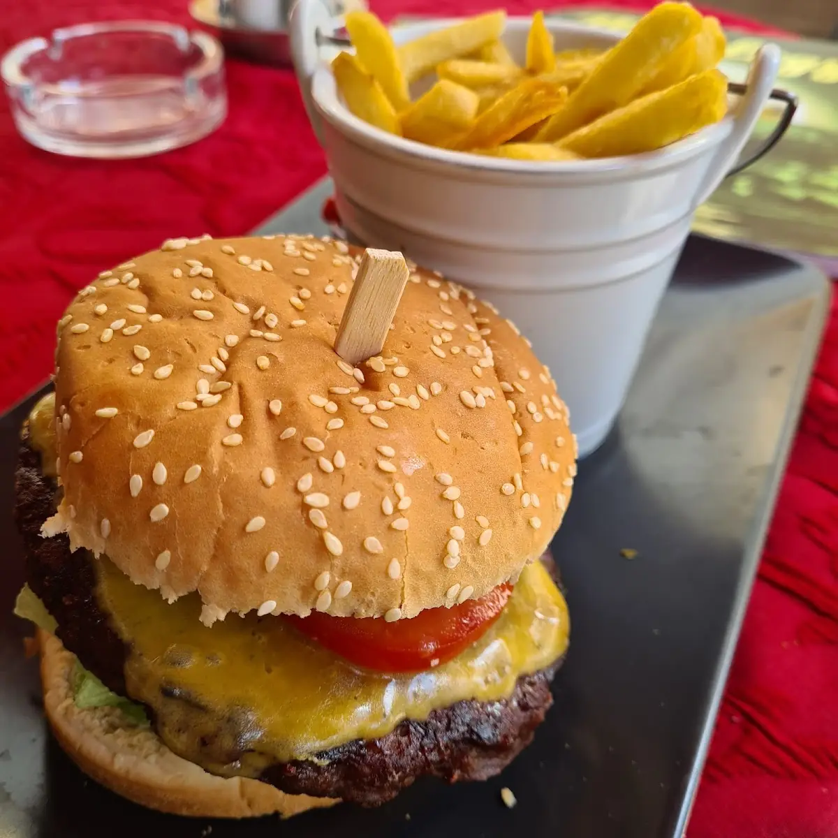 Strozzi Burger