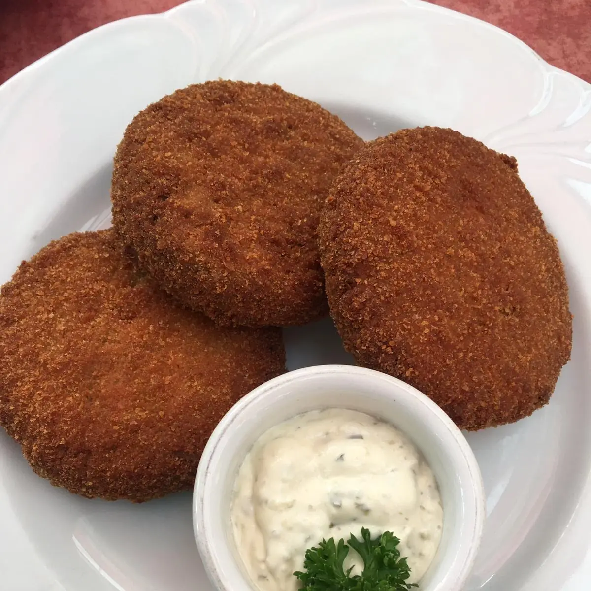 Brokkolilaibchen Mit Sauce Tartar
