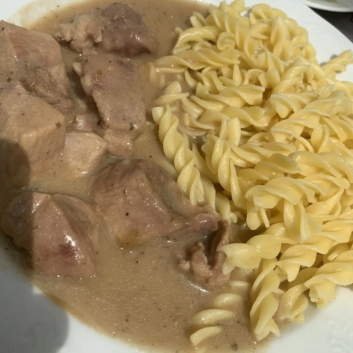 Saftfleisch Mit Nudeln