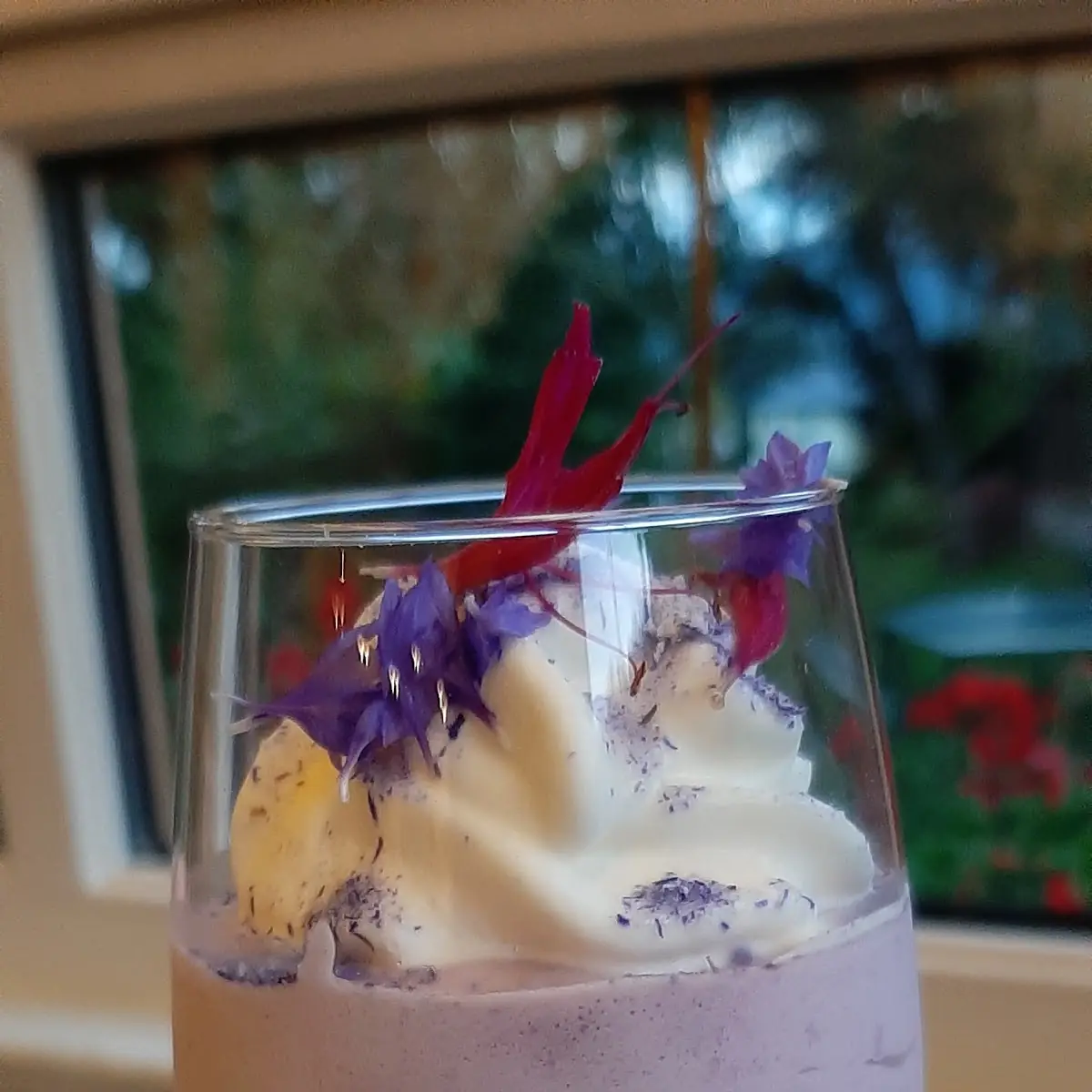 Yogurt Al Mirtillo Con Panna