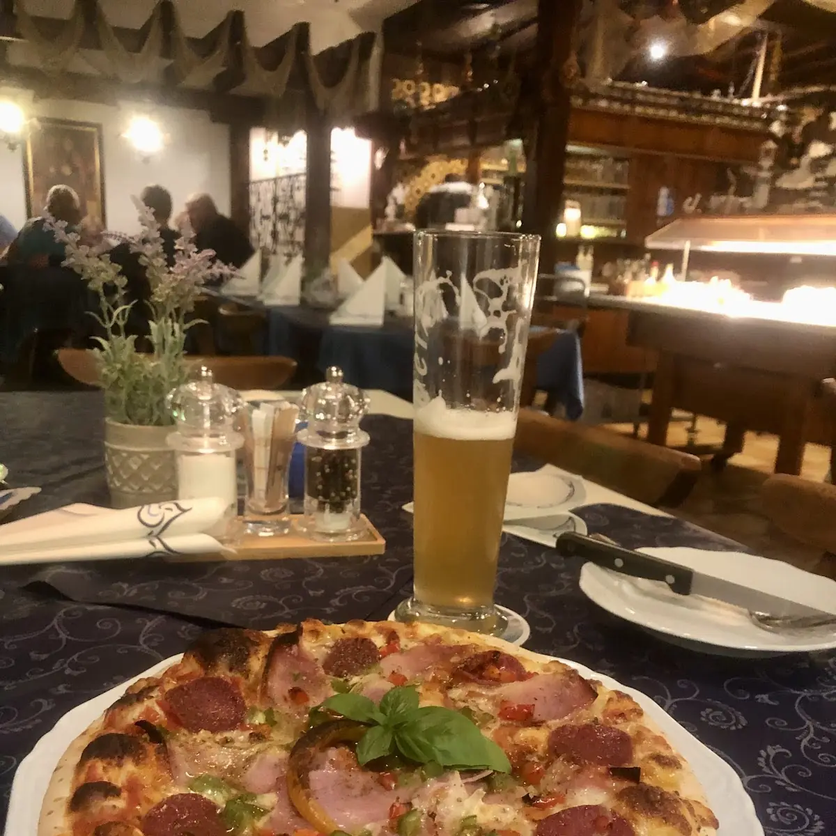 Hauspizza