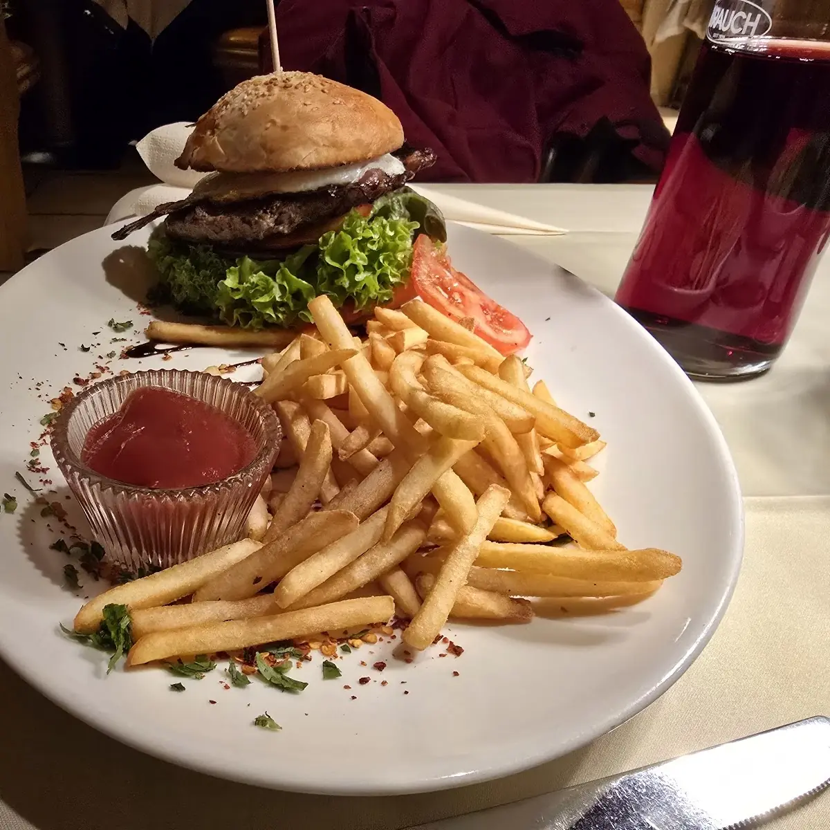 Martha's Spezial Burger