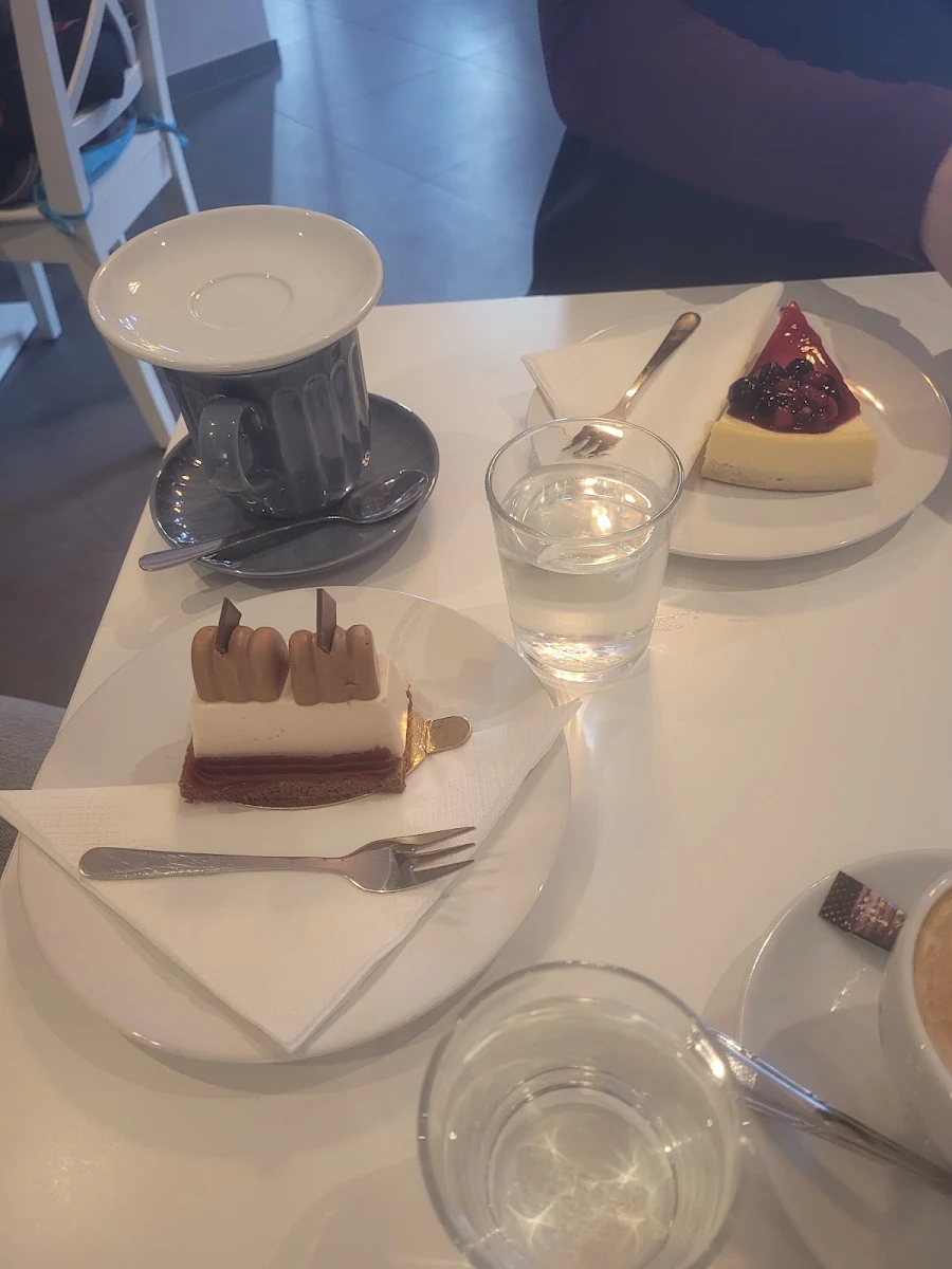 Maroni Schnitte Und Cheesecake