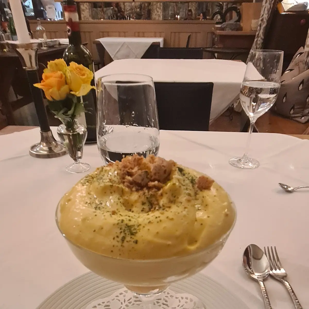 Gekühlte Leichte Zabaione-crème Mit Marsala