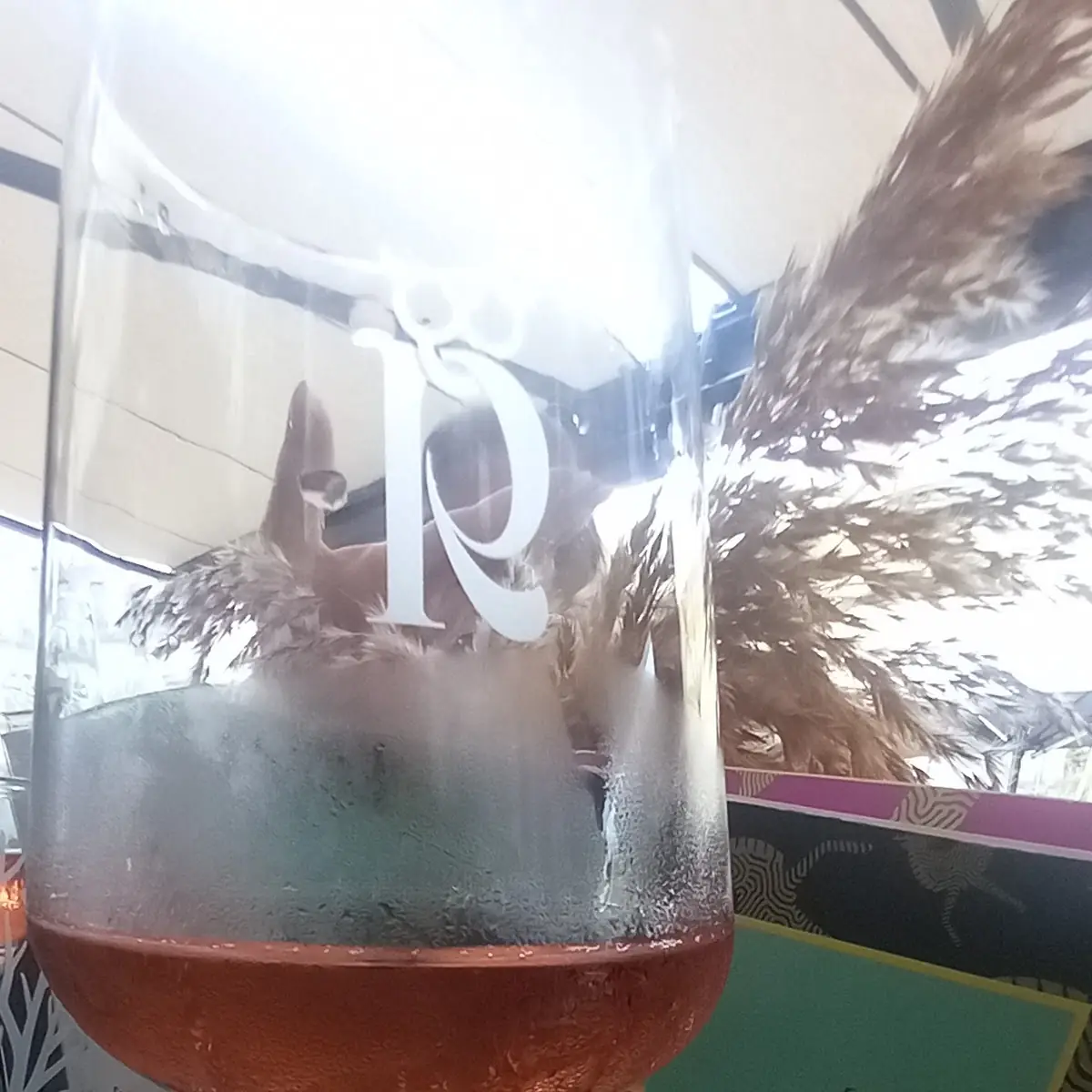 Rose Magnum A La Carte