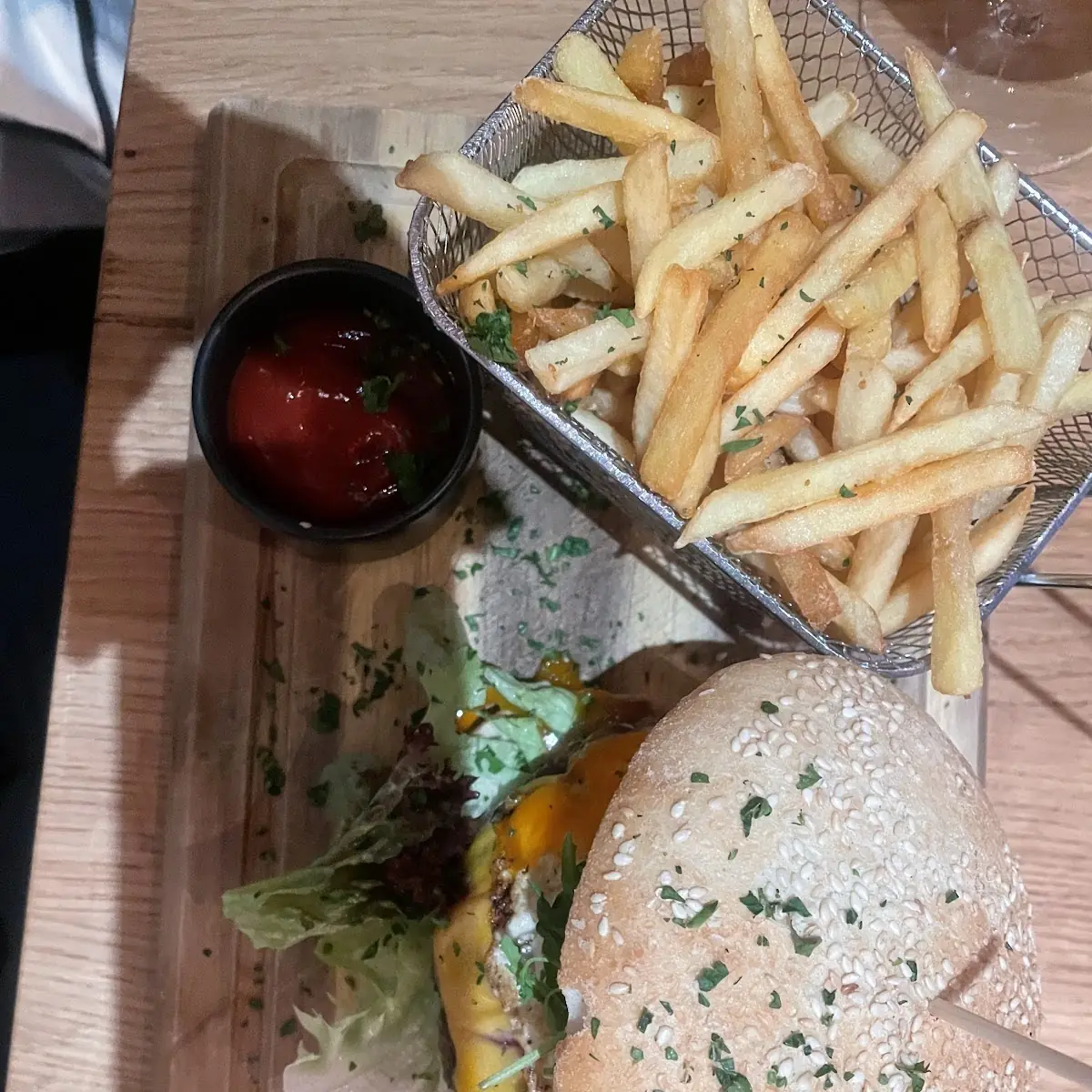 Hamburger Mit Pommes Frites
