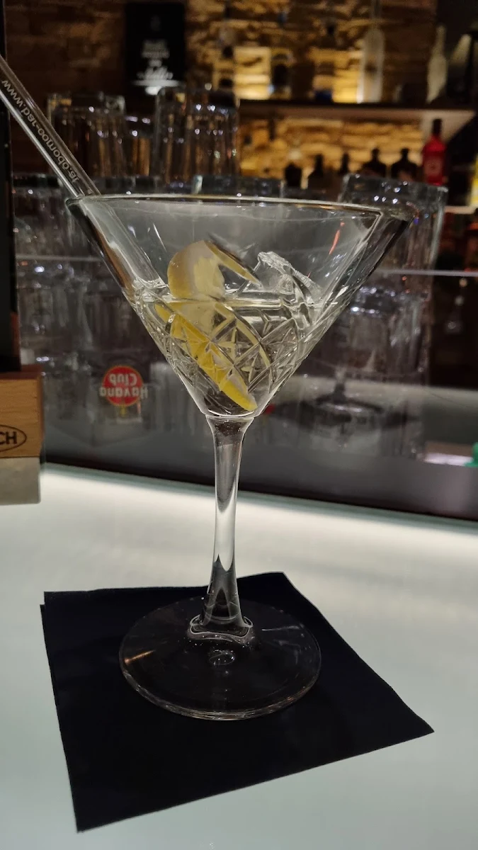 Martini Bianco on the Rocks