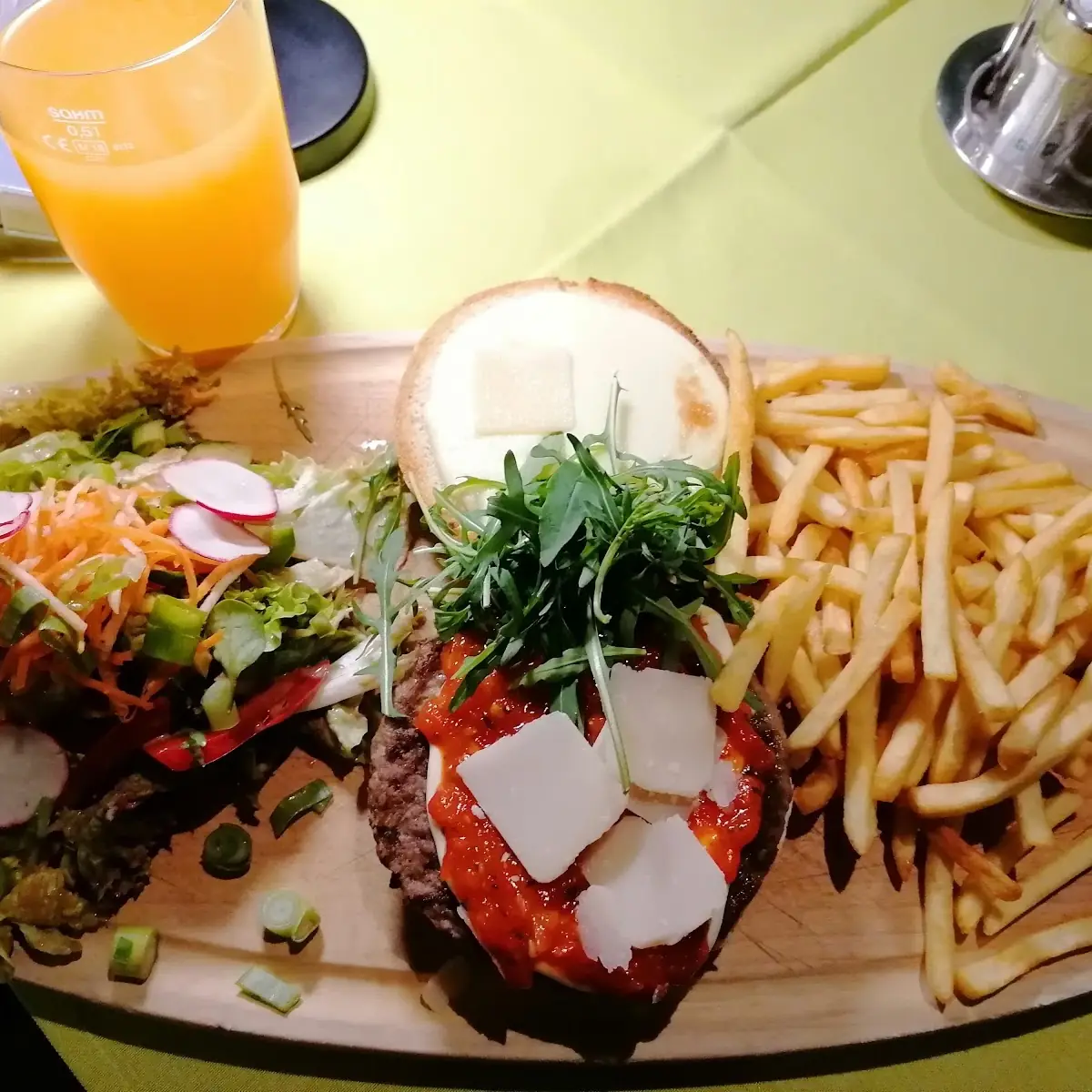 Italien Burger, KIWI Restaurant