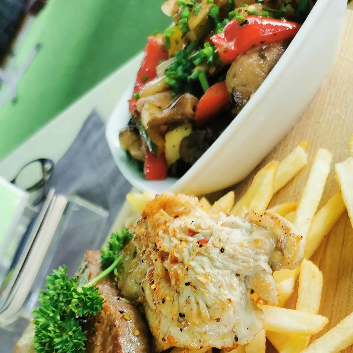 Kiwi Grillteller, KIWI Restaurant
