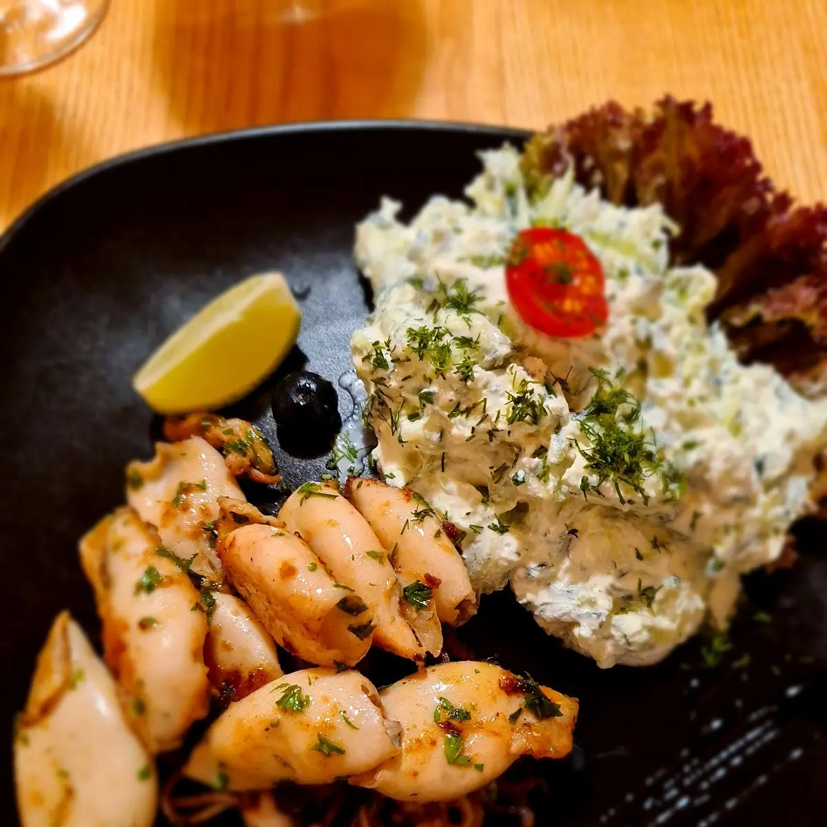Tintenfisch Mit Beilage