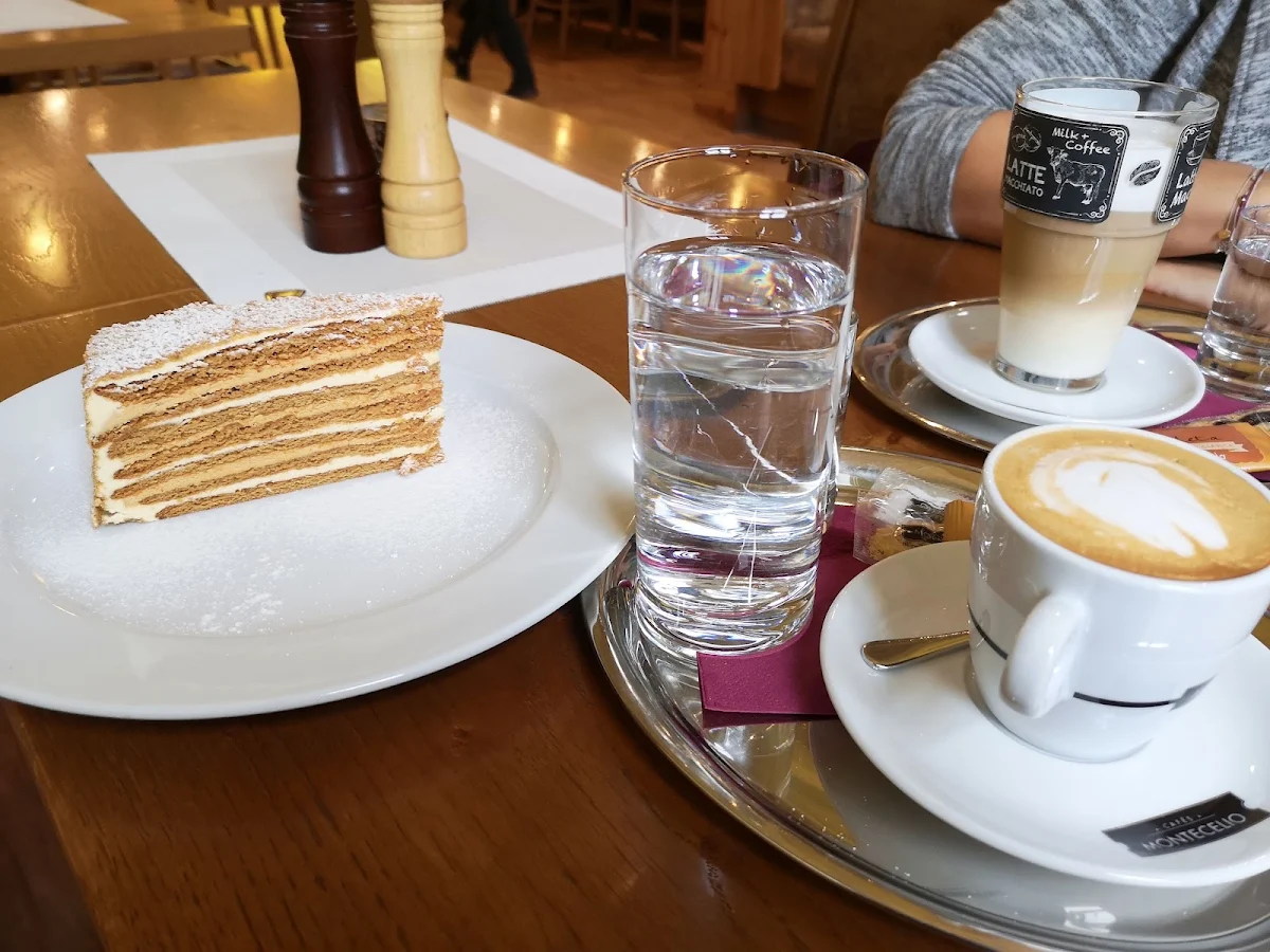 Medovník - Honigtorte