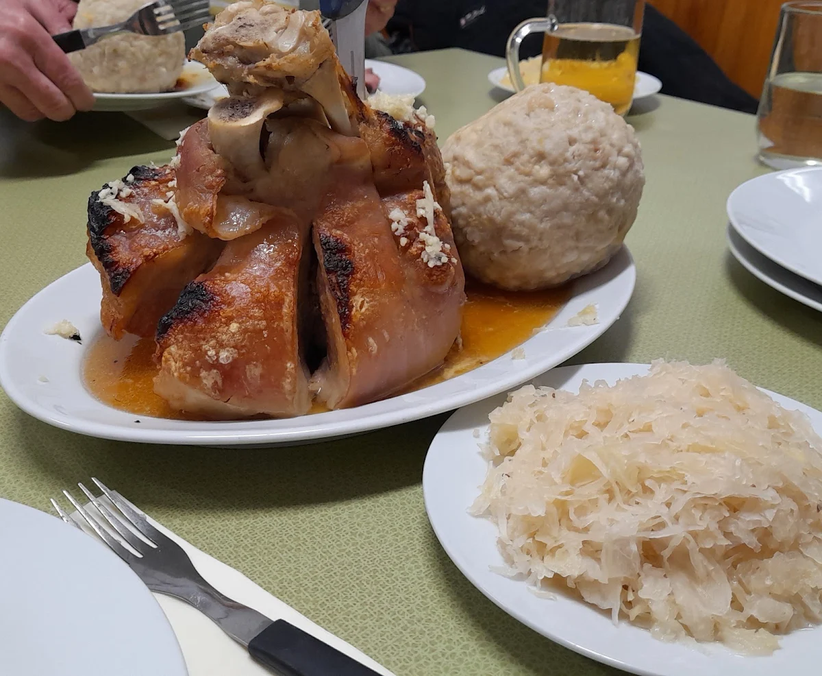 Stelze Kraut U Knödel