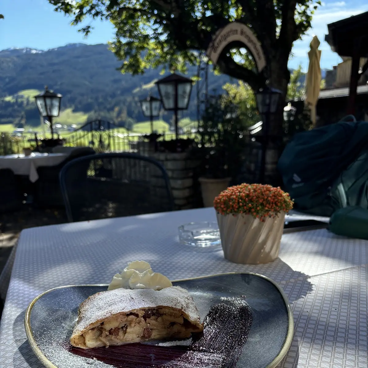 Apfelstrudel