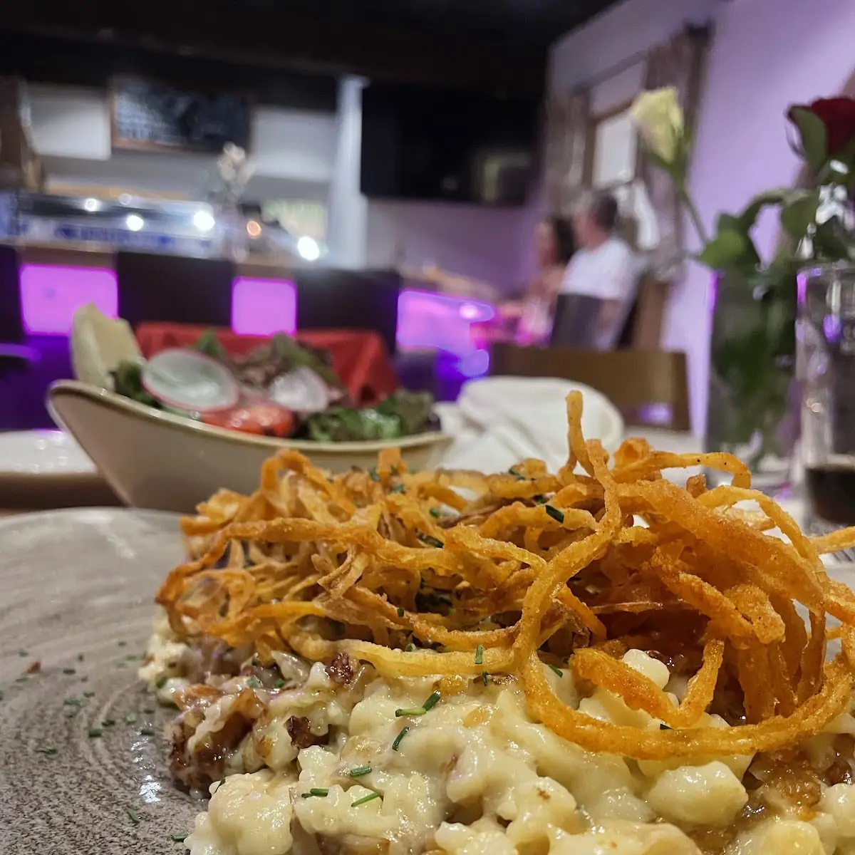 Kasnocken Mit Salat