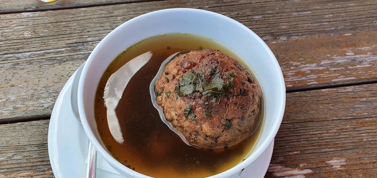 Leberknödlsuppe