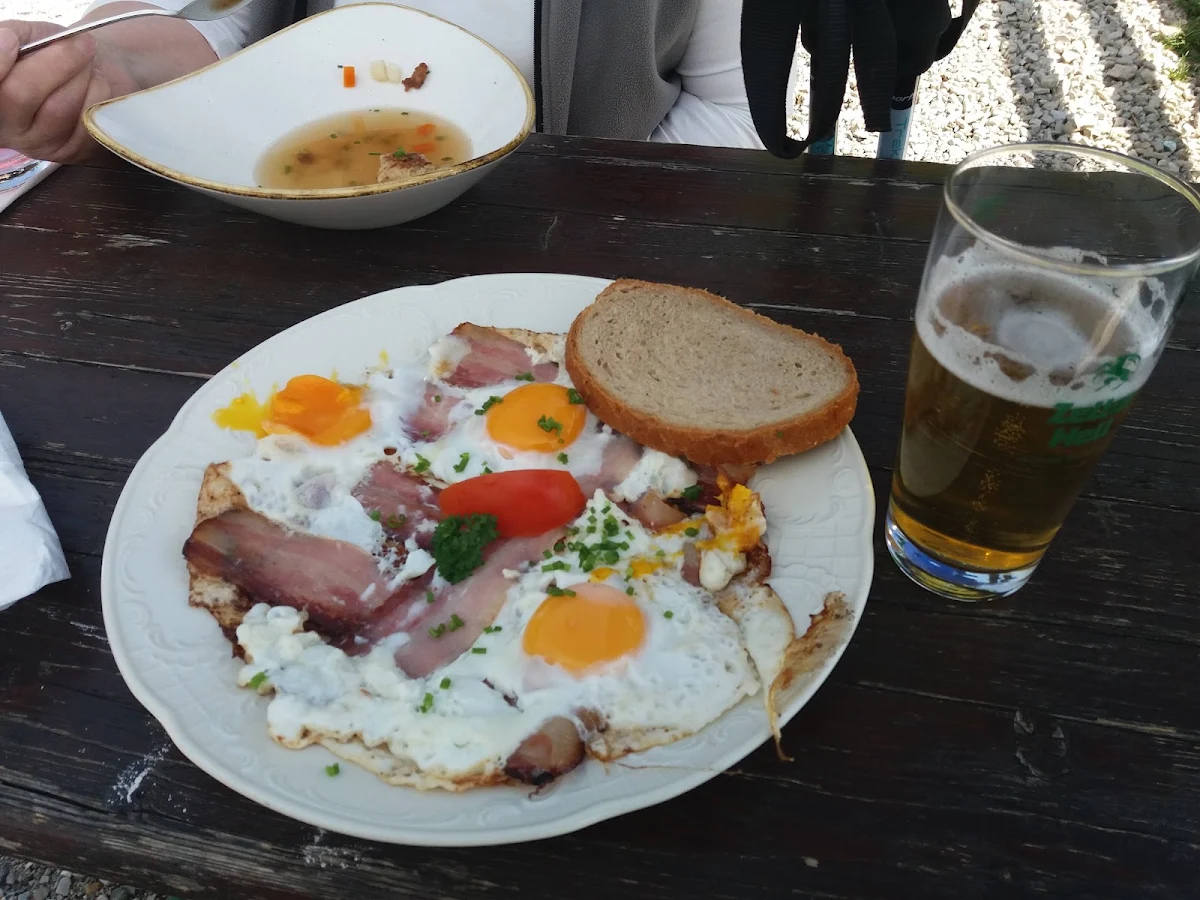 Eier Mit Speck Auf Der Dalfaz Mehr Braucht Man Nicht