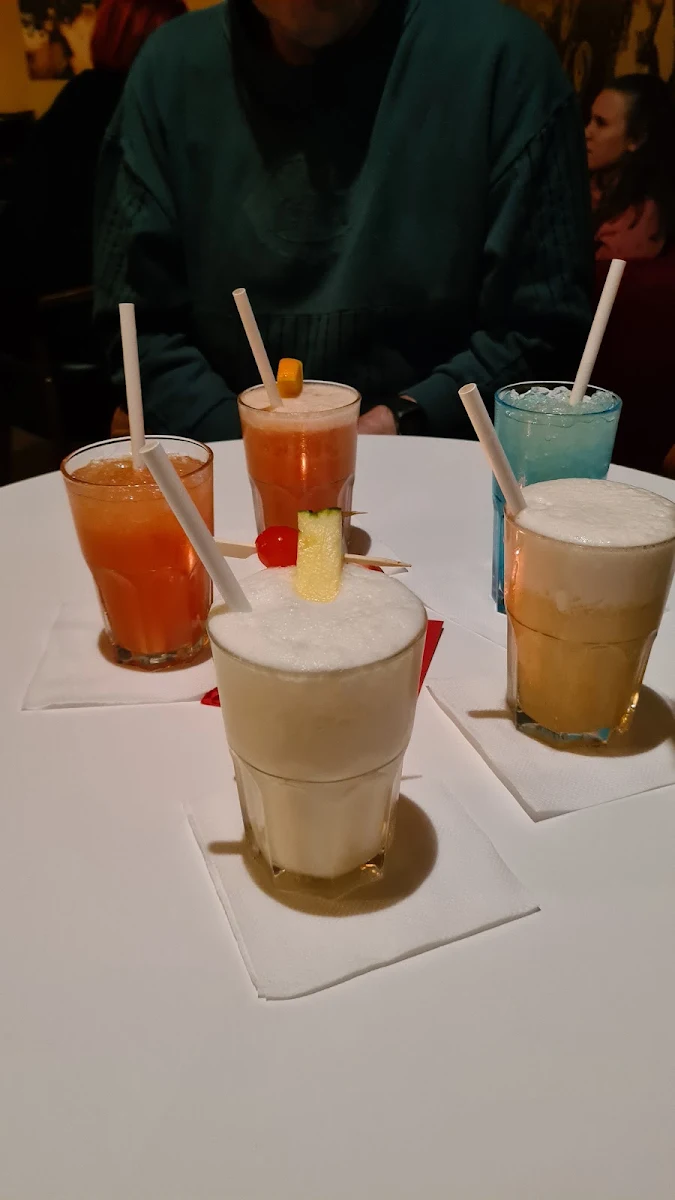 Verschiedene Cocktails