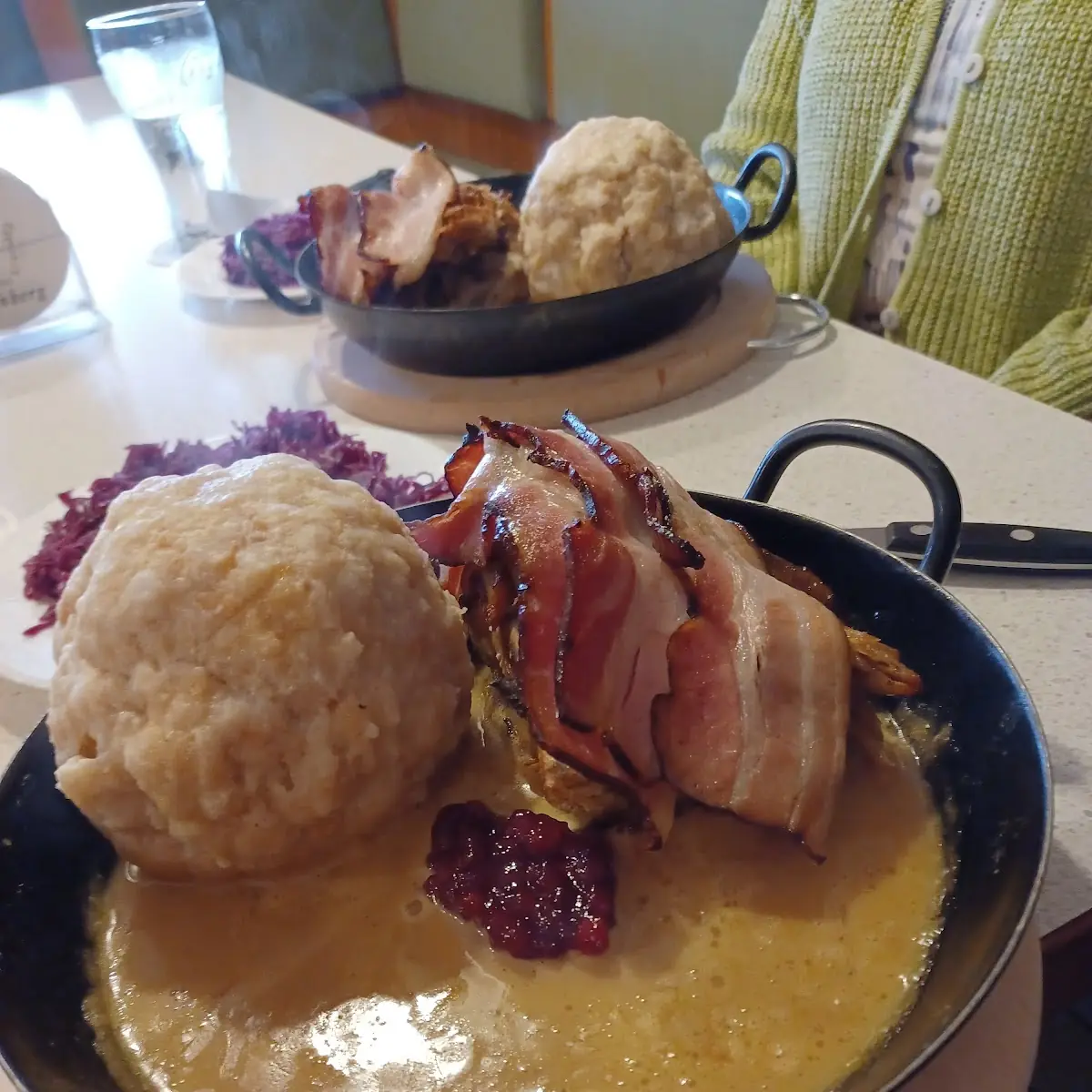 Ente Gespickt Mit Semmelknödel