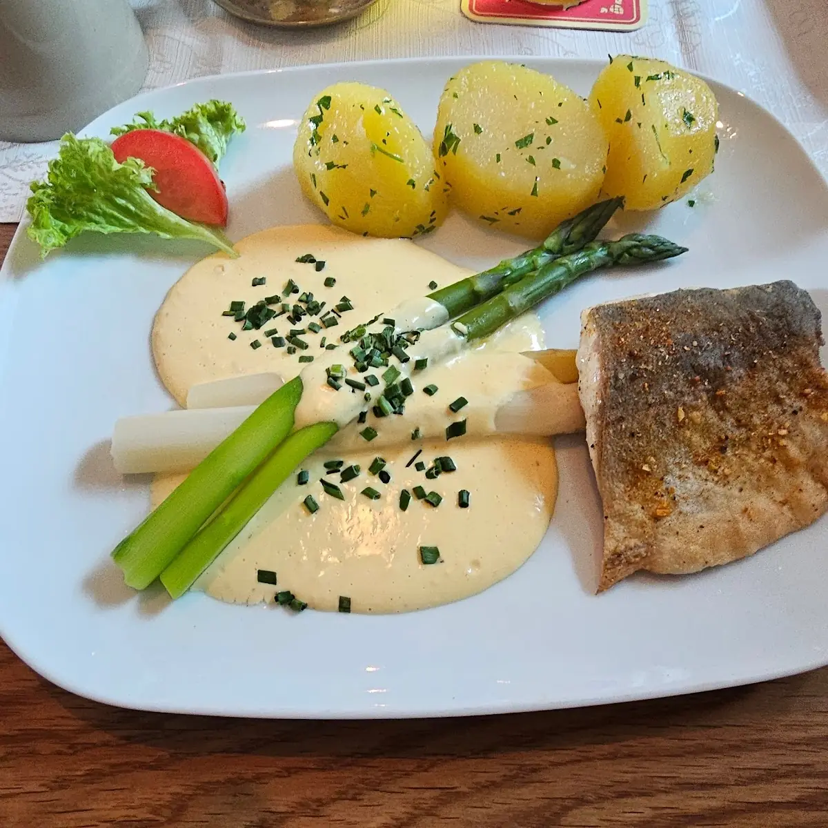 Spargel Mit Forellenfilet