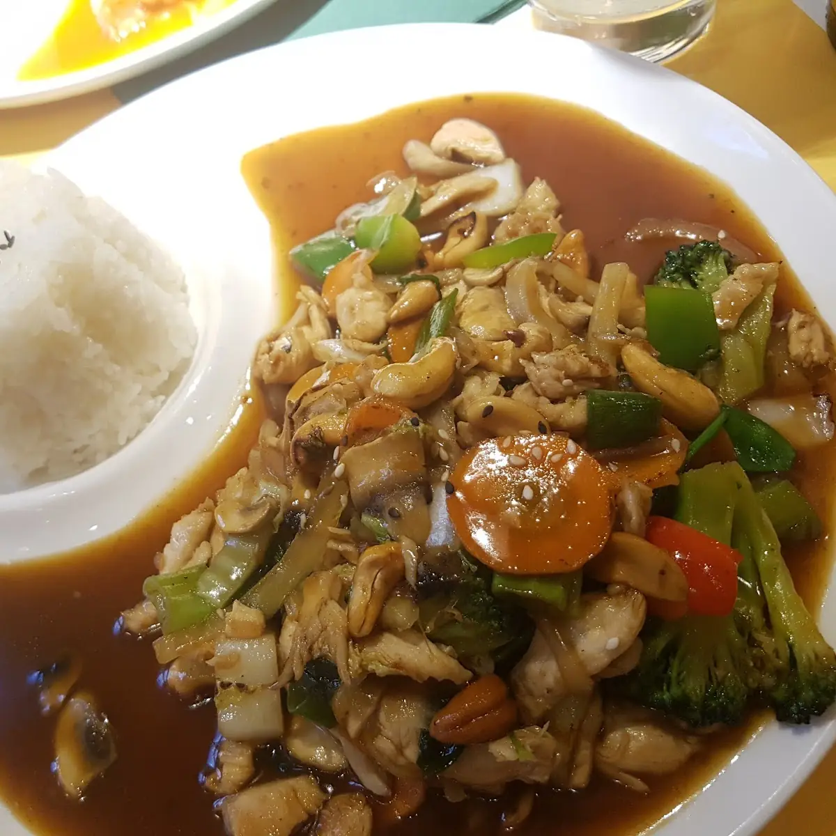 Cashew Chicken