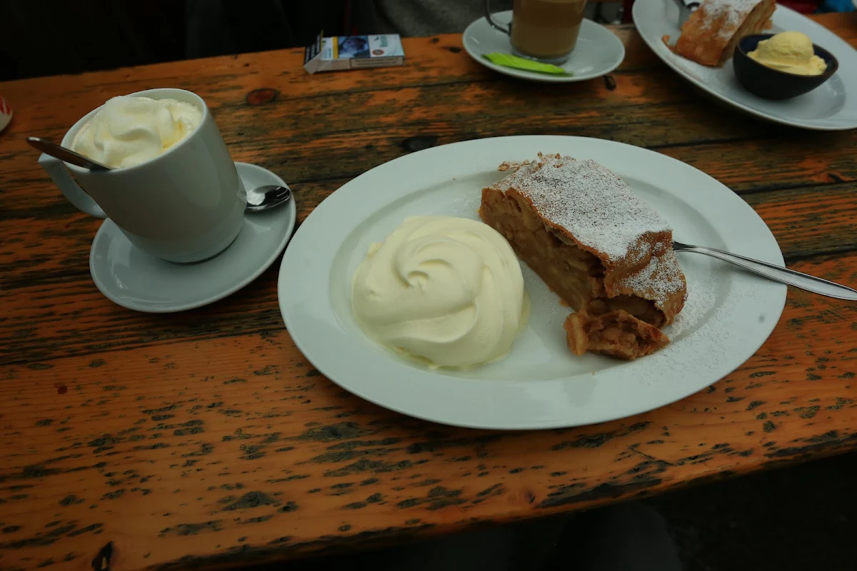 Strudel Apple Mit Schlagsshne