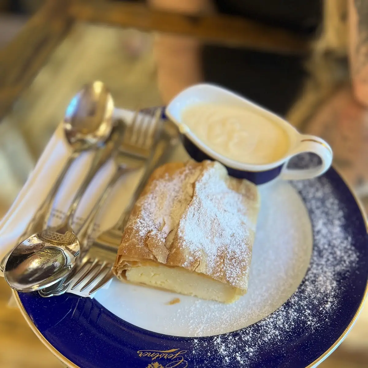 Topfenstrudel