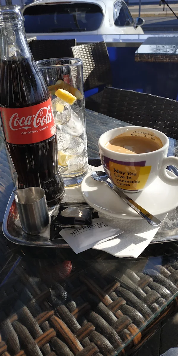 Verlängerter Mit Cola