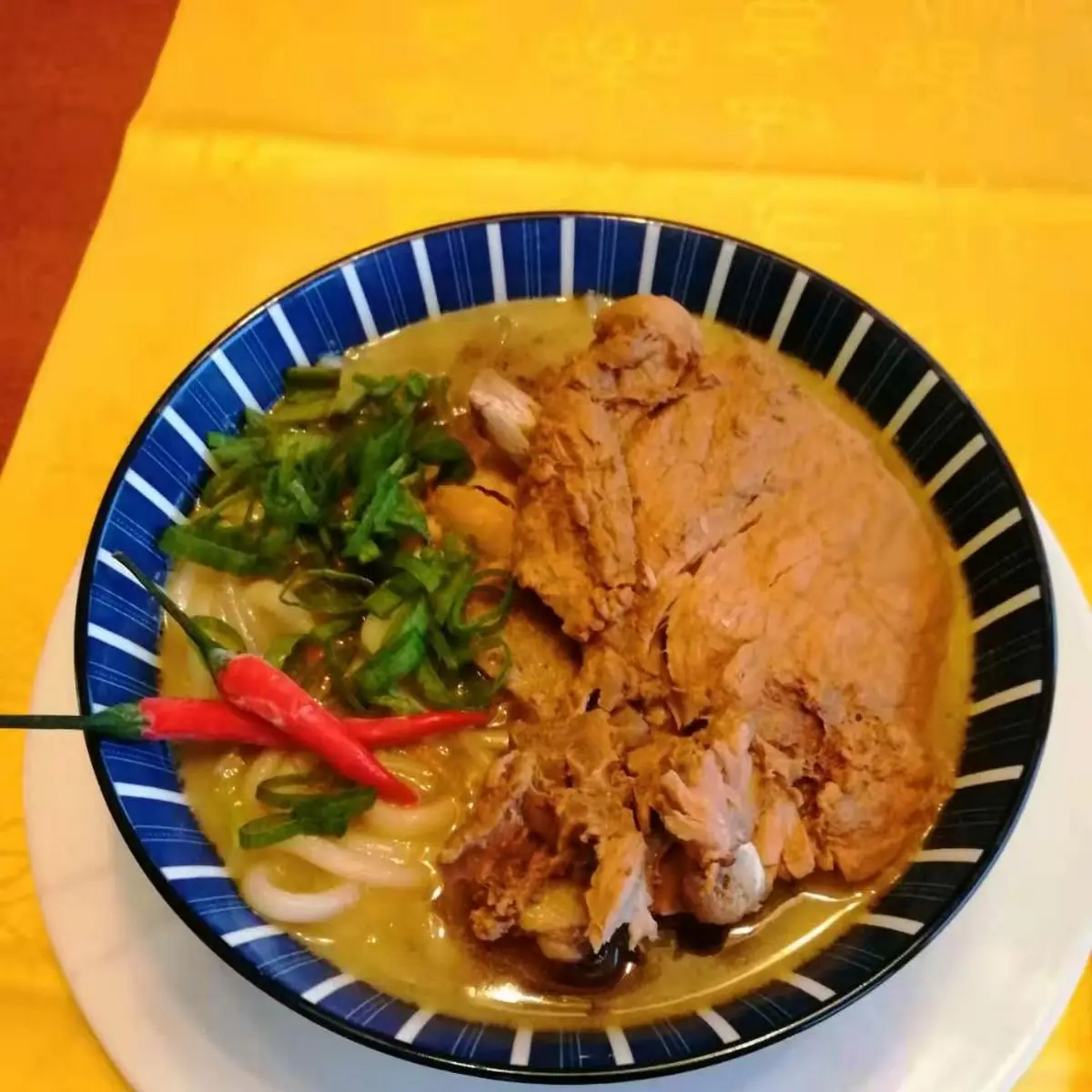 Wudong Nudeln Mit Hühner Keule