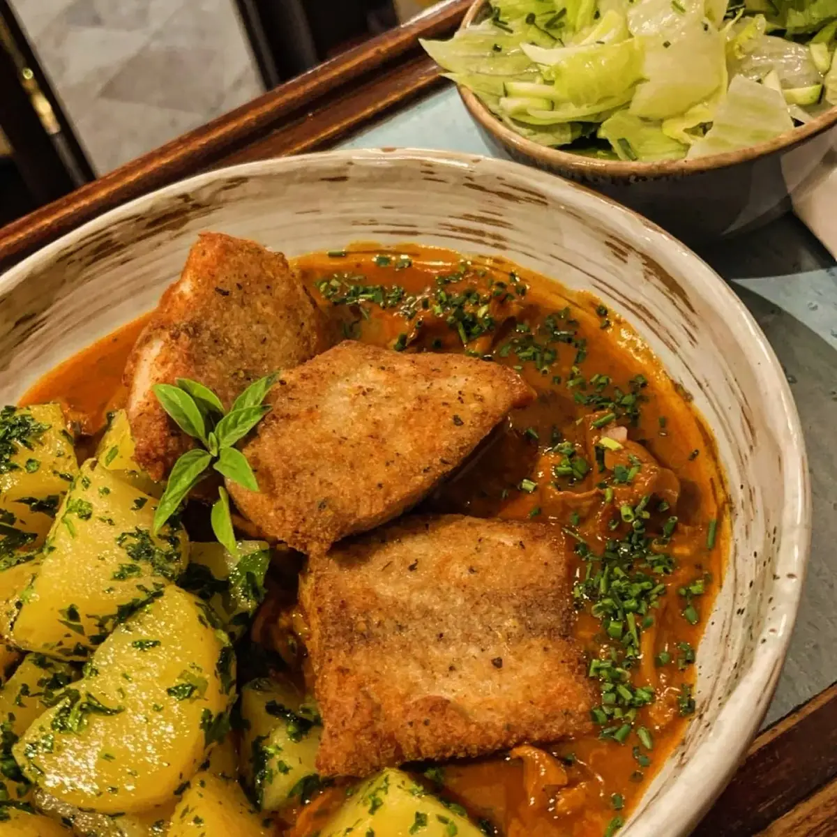 Wels Gegrillt Mit Eierschwammerlsauce