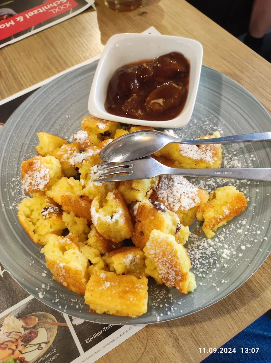 Kaiserschmarrn Mit Zwechtgenröster