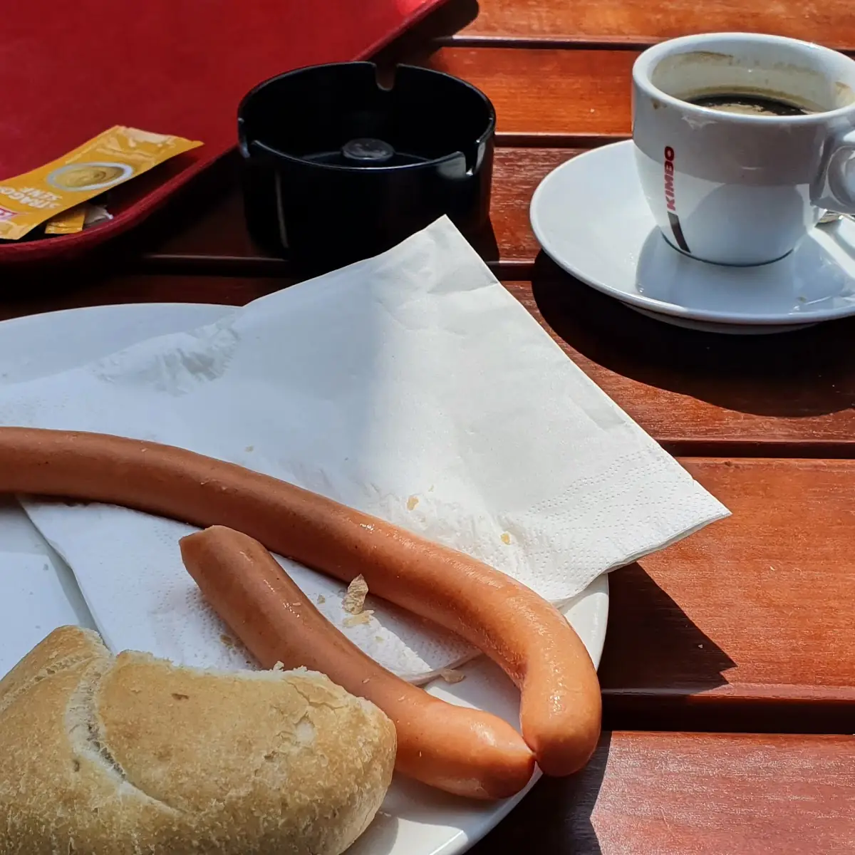 Bockwurst Mit Semmel