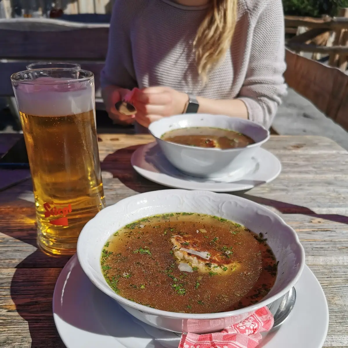 Leberknödelsuppe