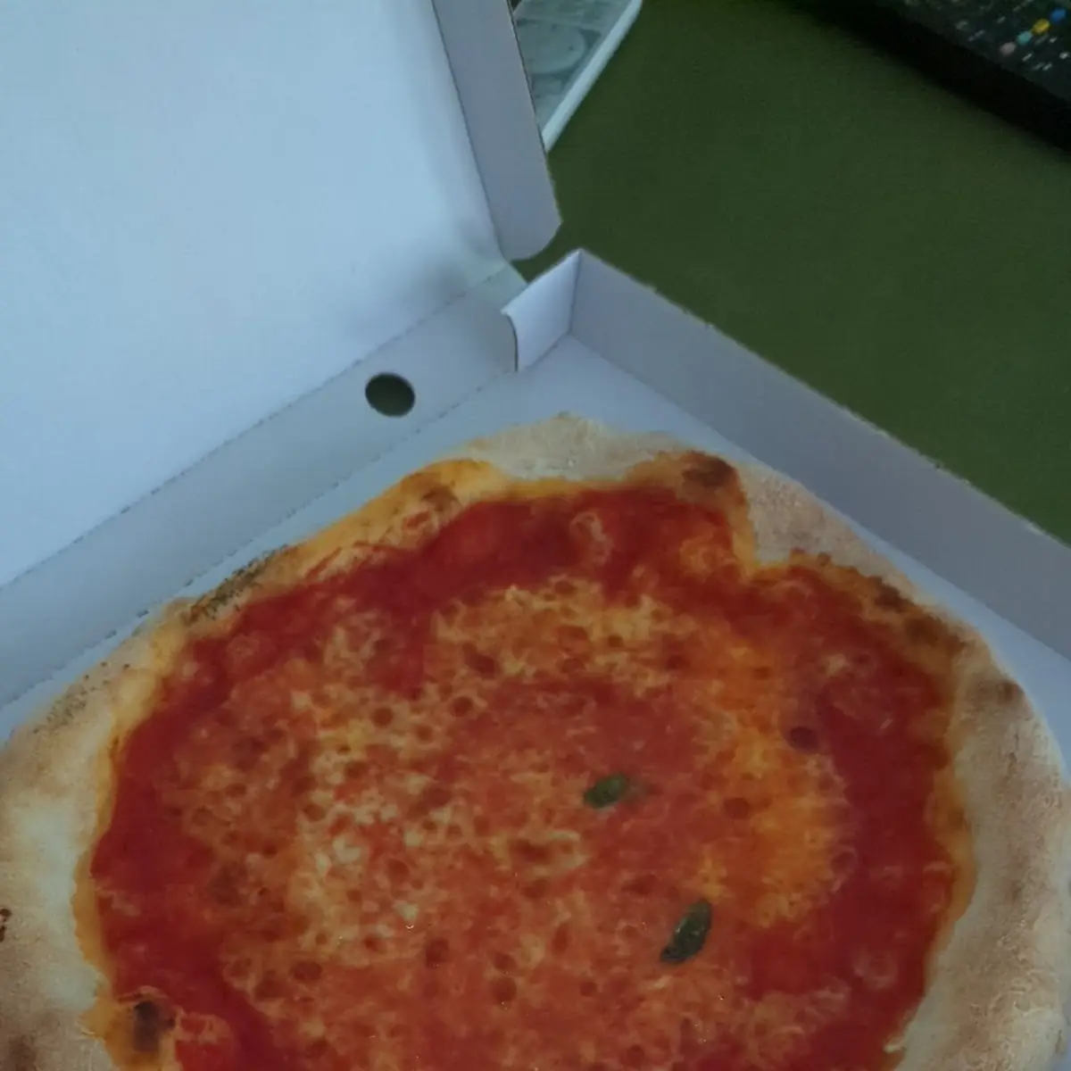 Margherita Mit Basilikum