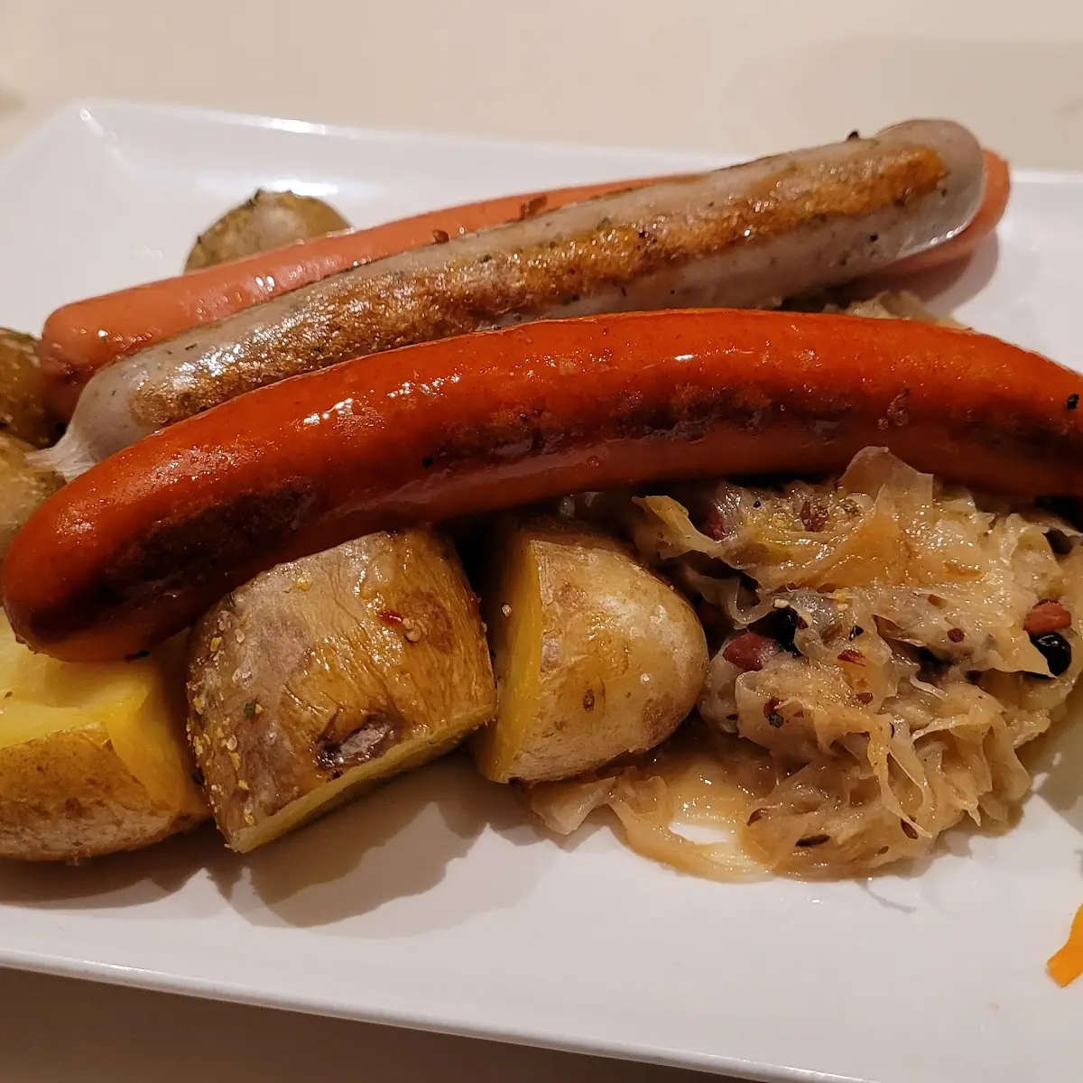 Tre Tipi Di Salsiccia Con Krauti