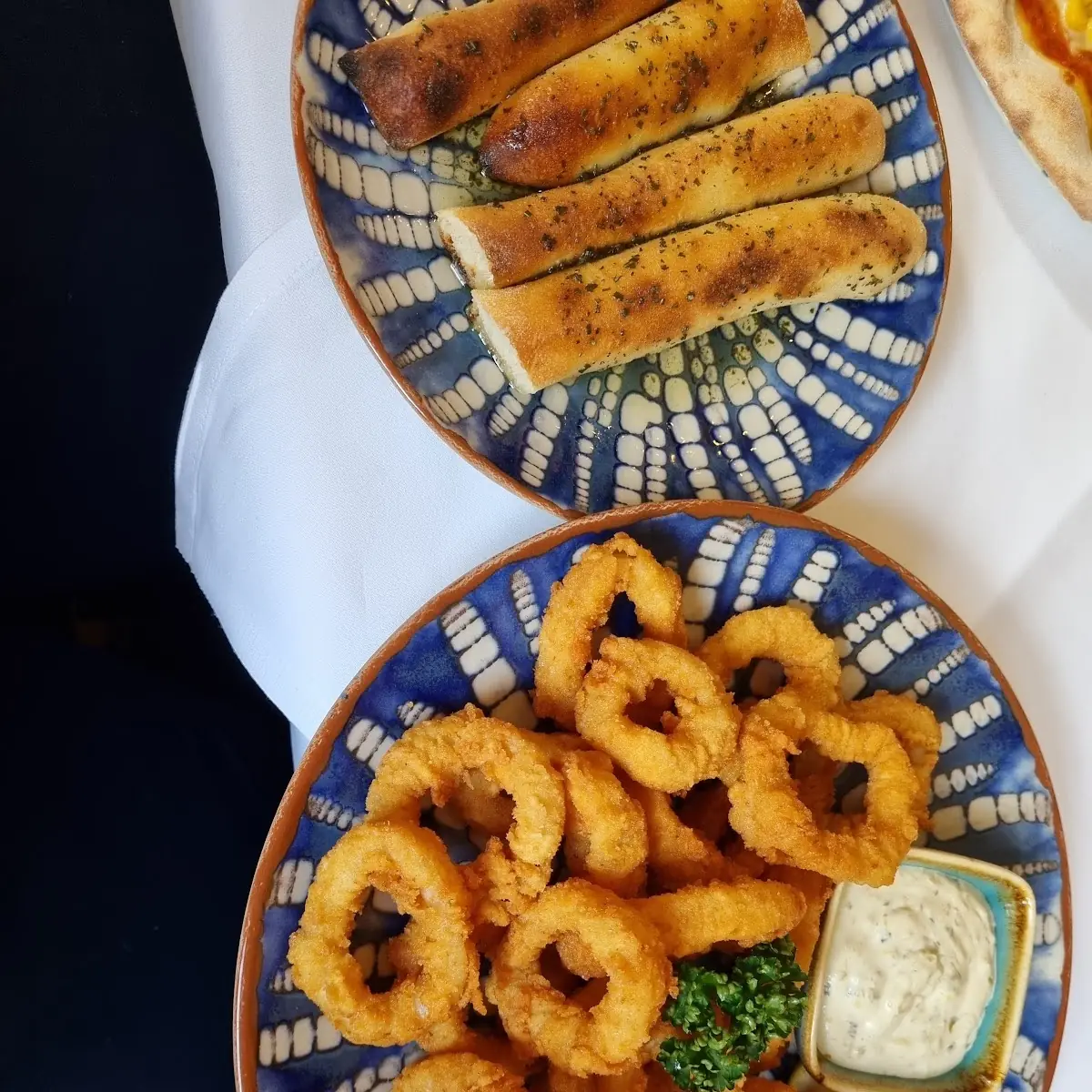 Calamari Fritti Mit Sauce Tartar