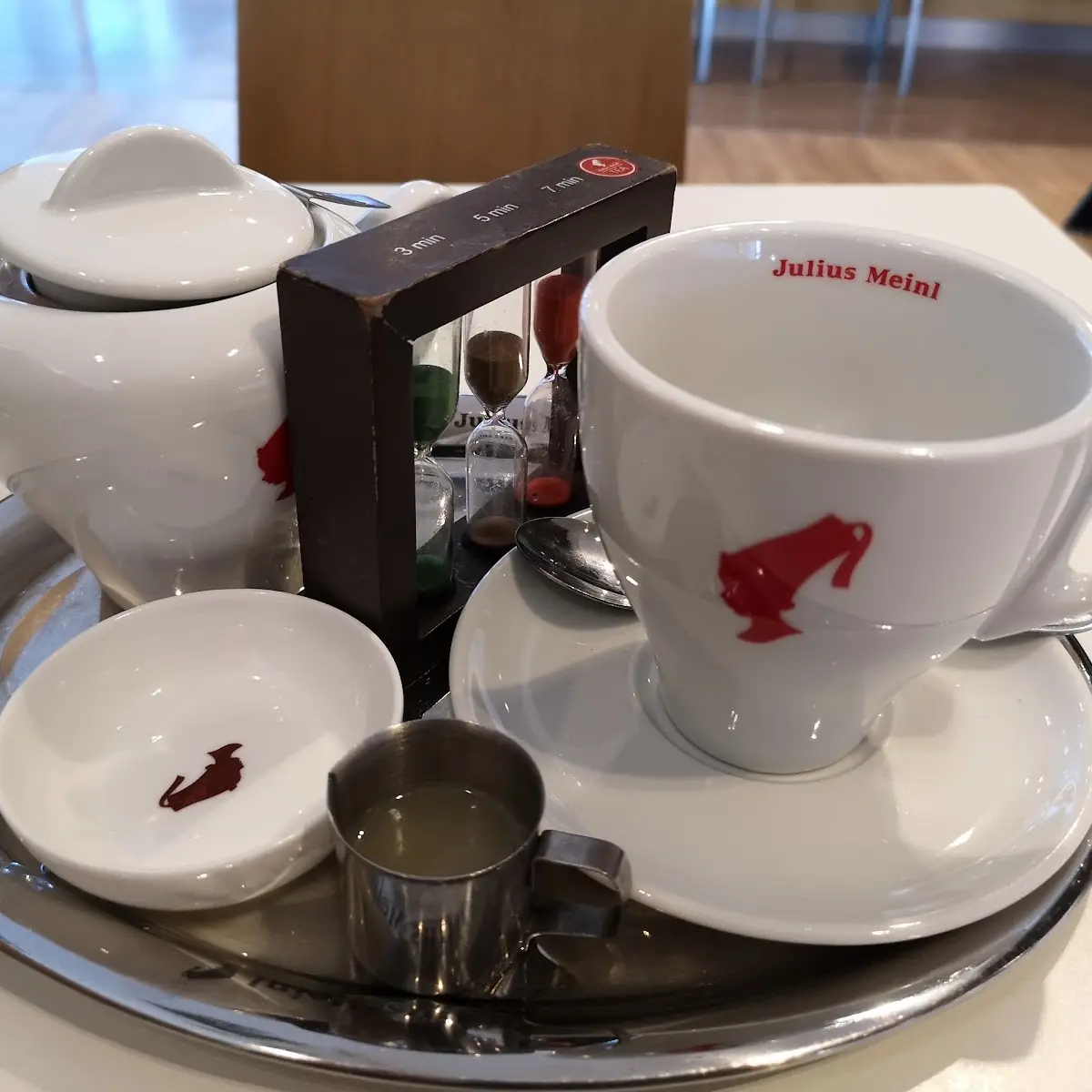 Earl Grey Mit Zitrone
