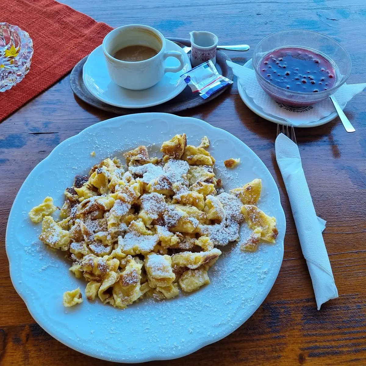 Kaiserschmarren Mir Preiselbeeren