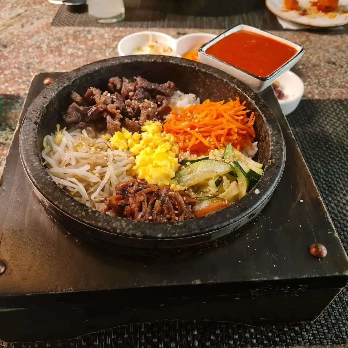 Dolsot Bulgogi Bibimbap