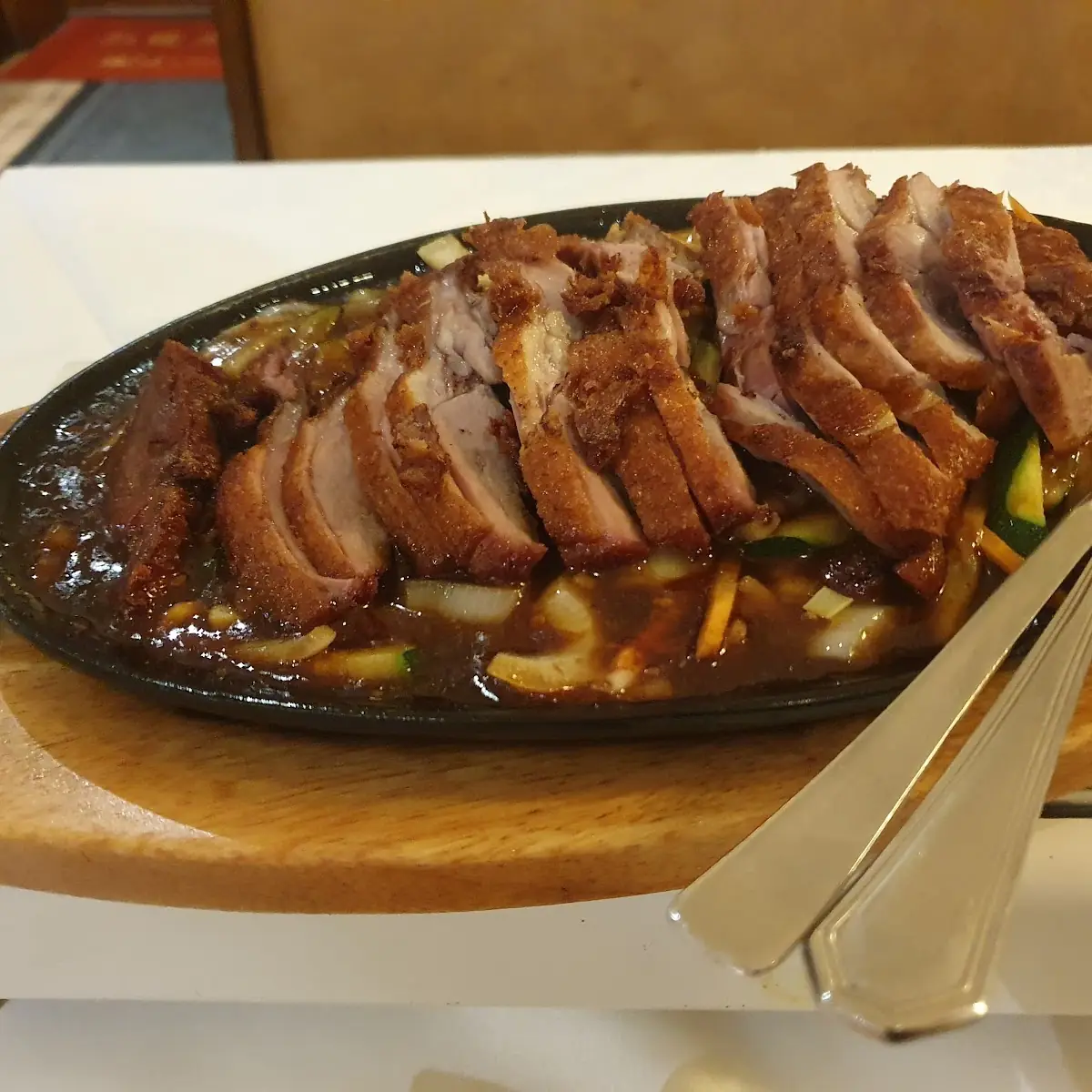 Schweinefleisch Mit Zwiebeln