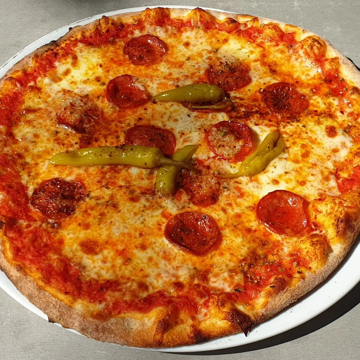Pizza Diavolo Scharf