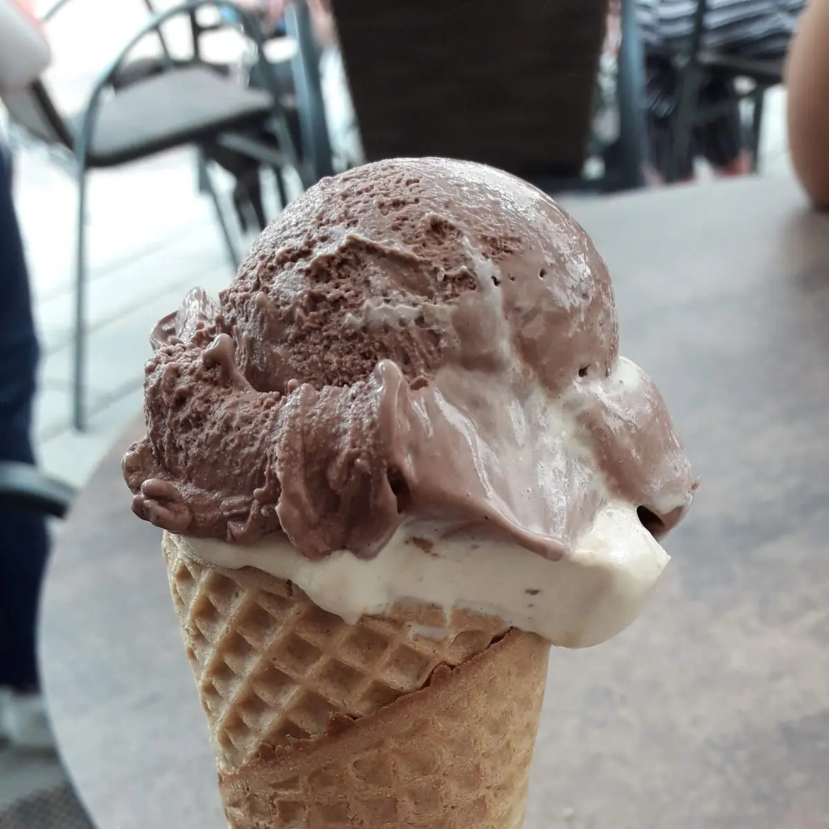 Cono Gelato Caramello E Cioccolato