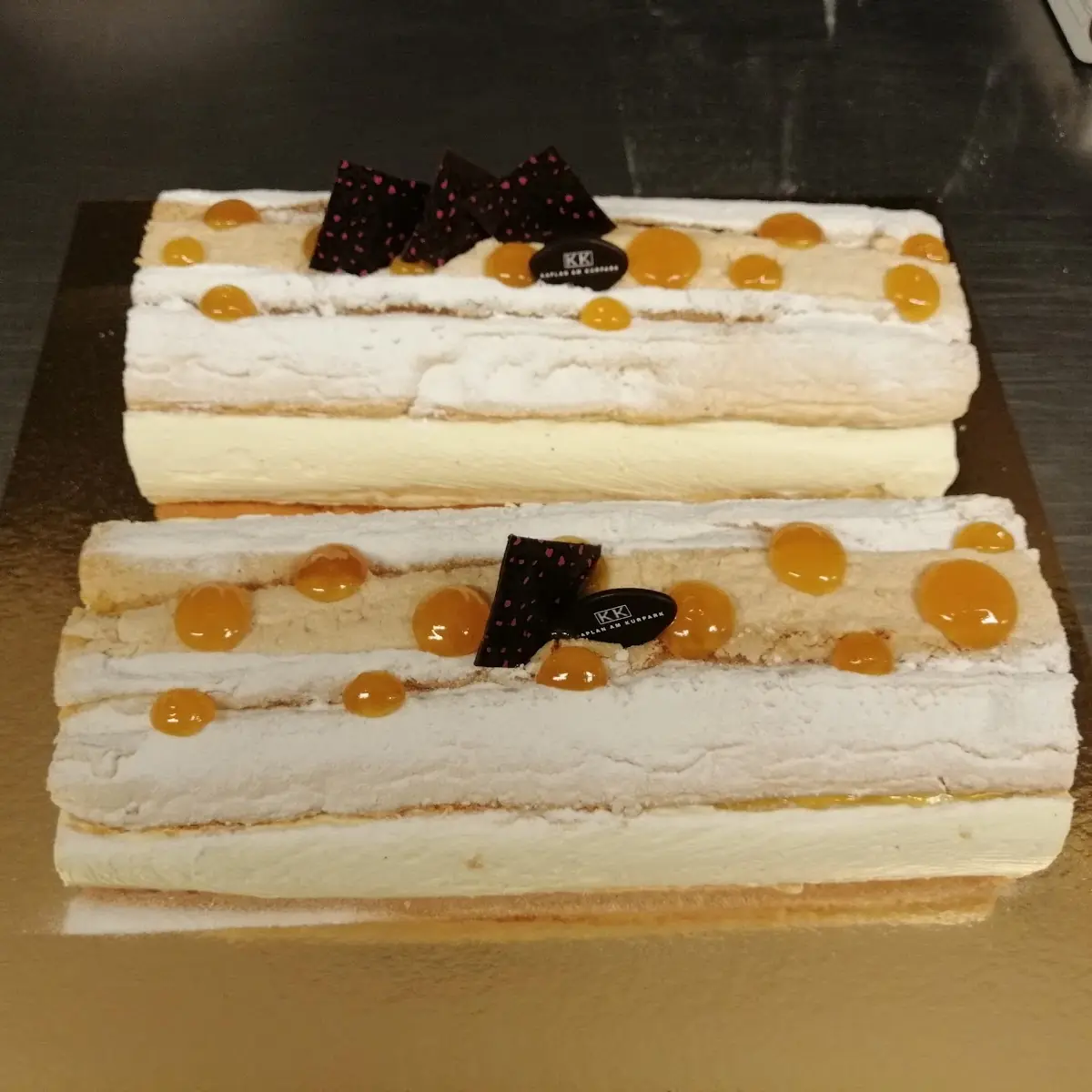 Vanillekardinalschnitte