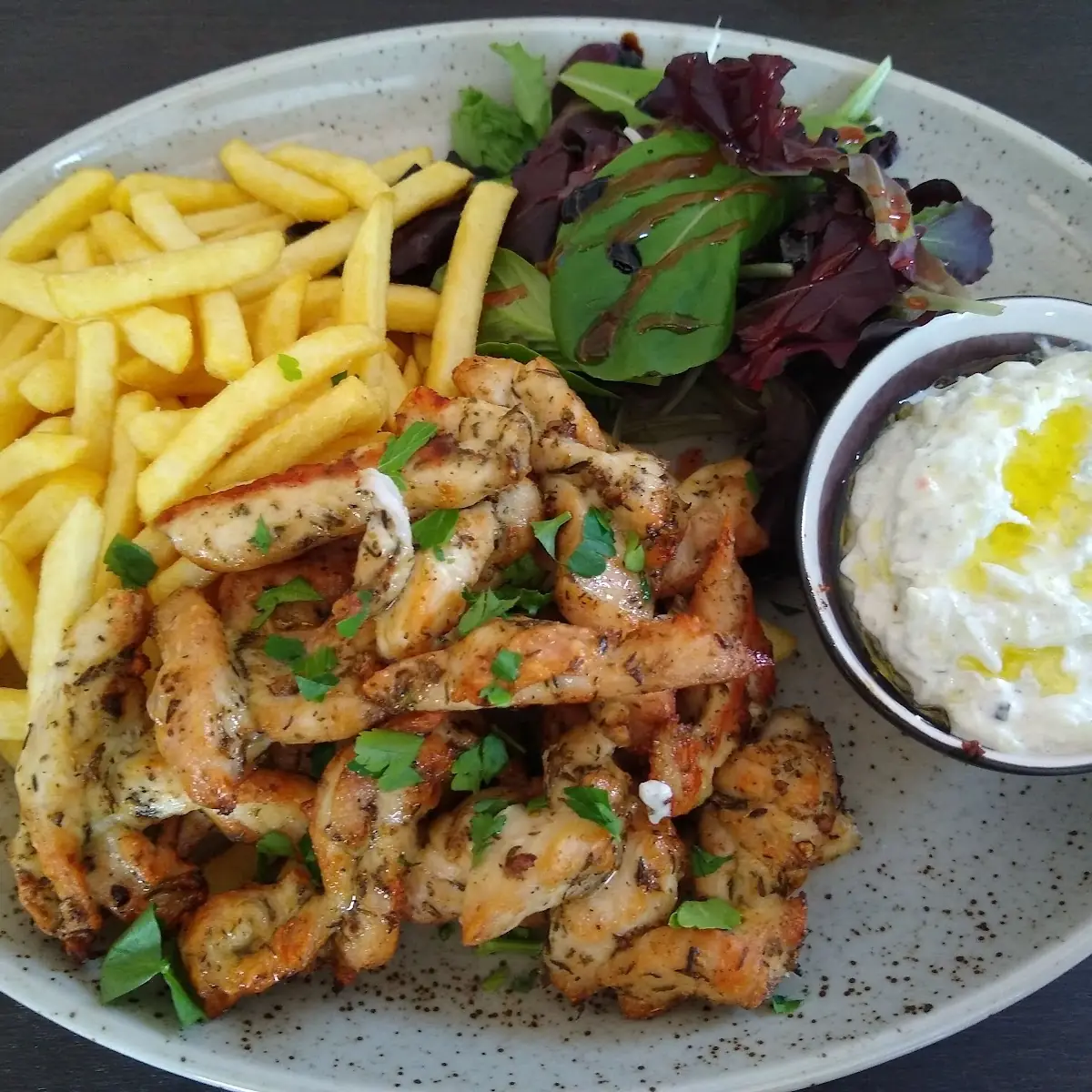 Gyrosteller Mit Pommes Frites