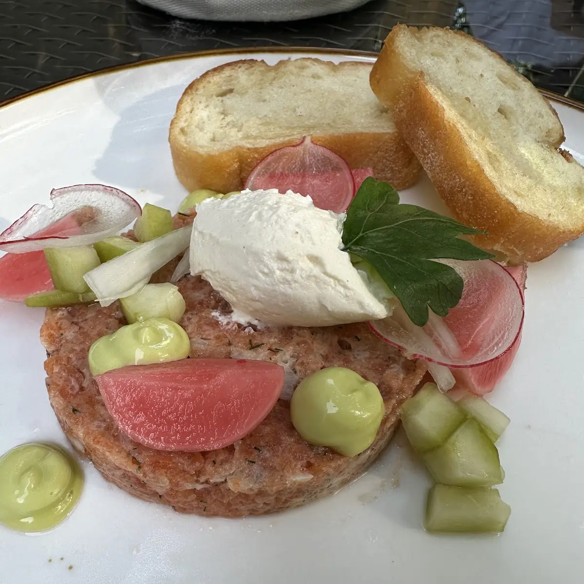 Lachsforellen Tartare
