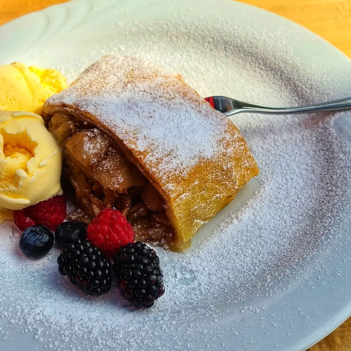 Apfelstrudel