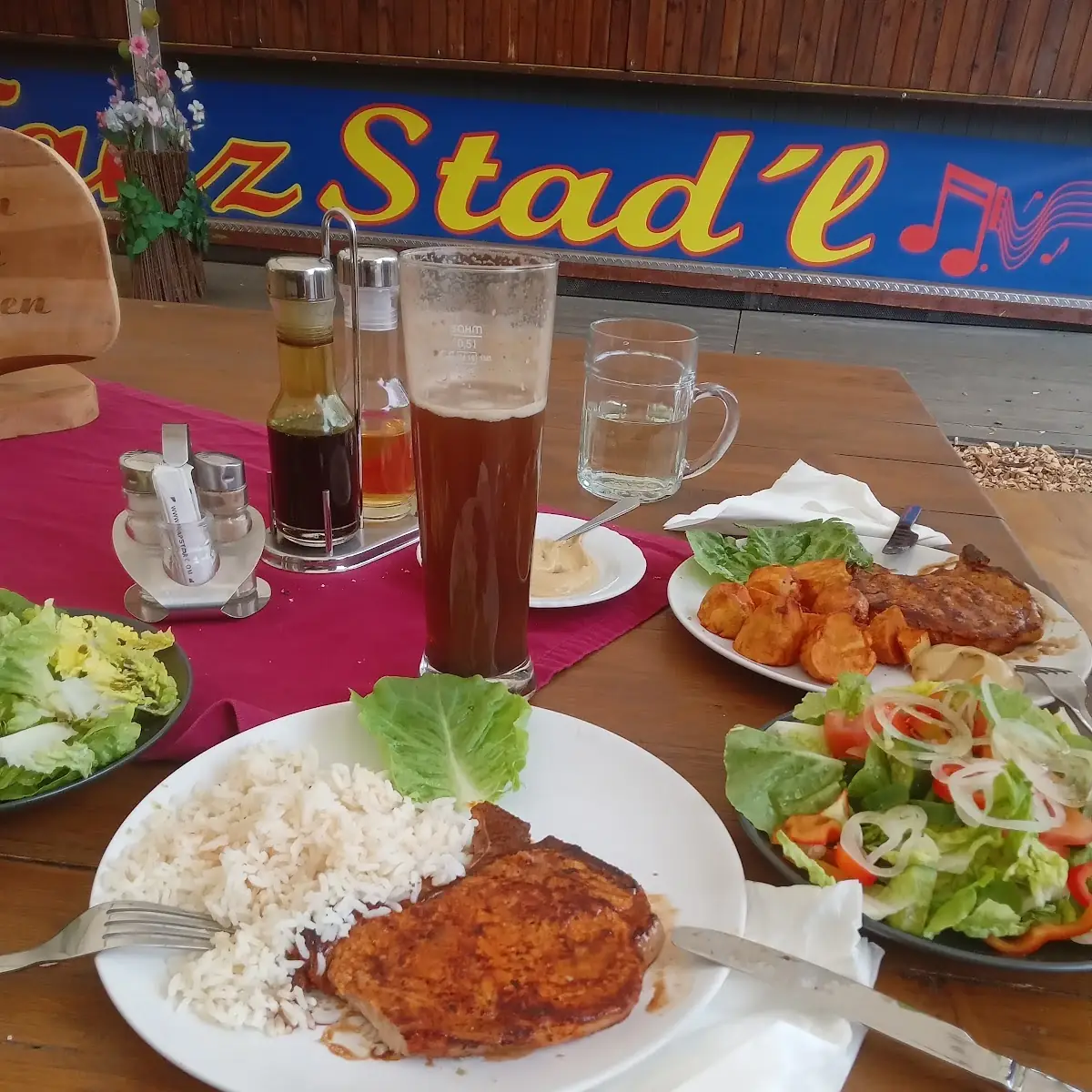 Kotelett Und Bratkartoffeln