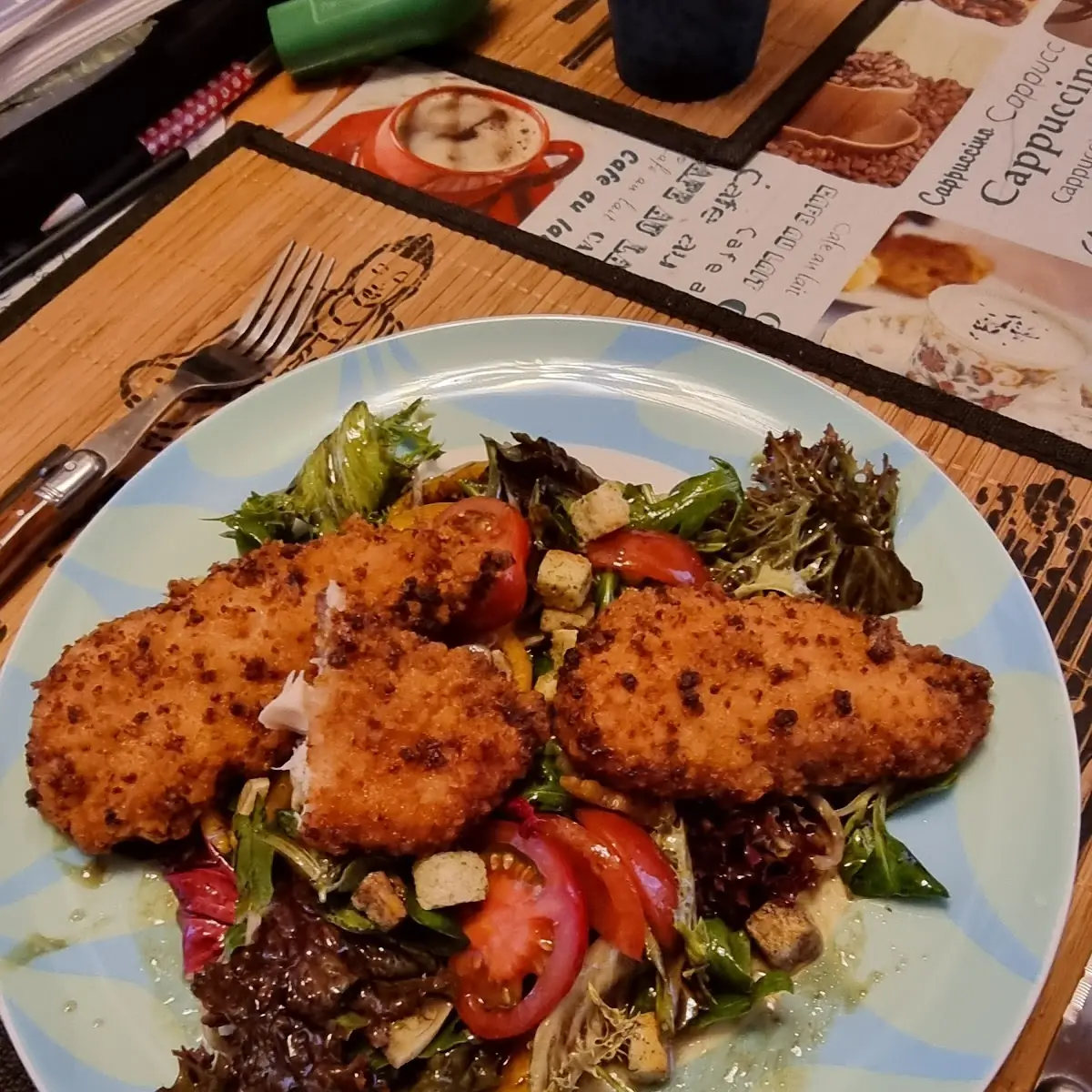 Putenstreifen Auf Blattsalat