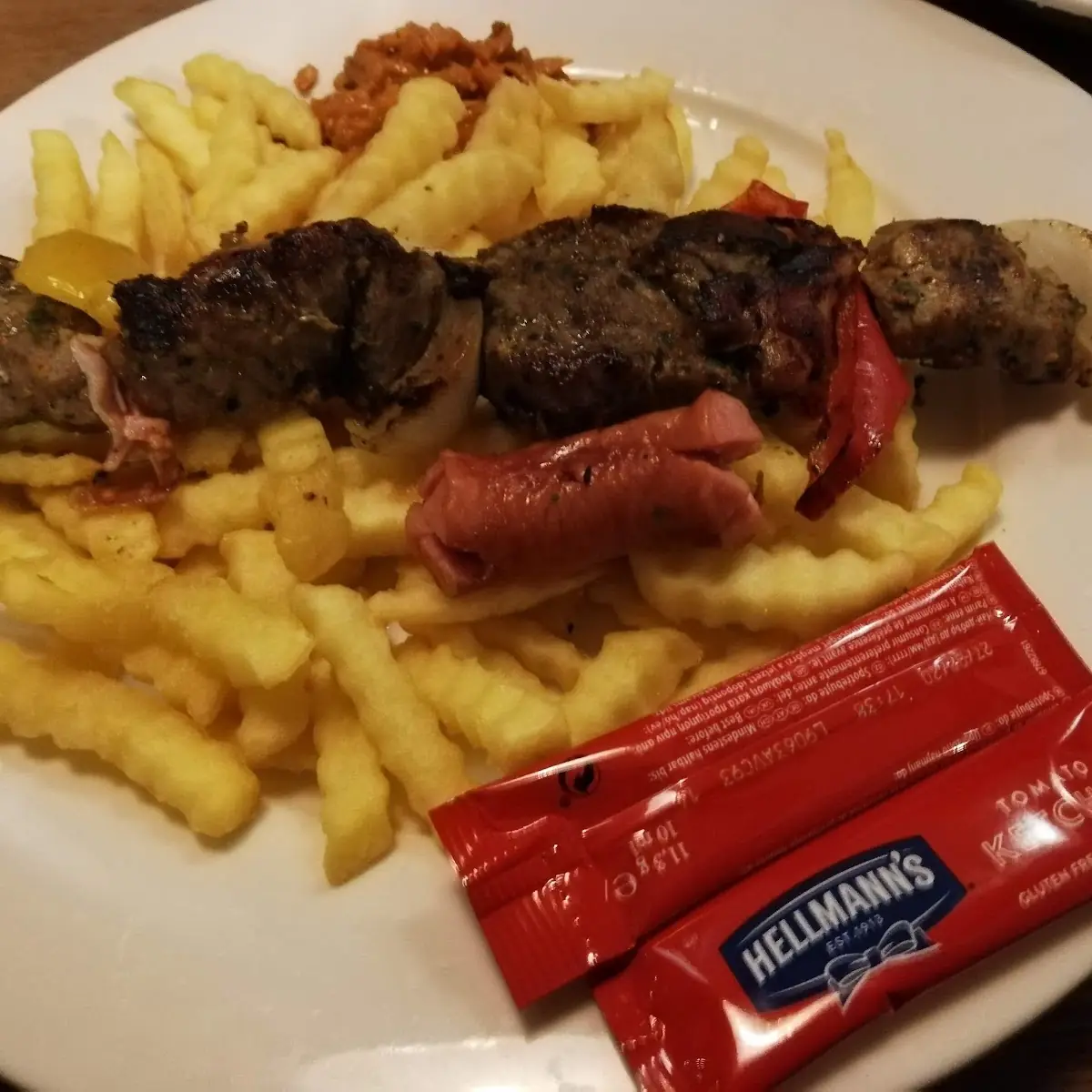 Spieß Mit Pommes