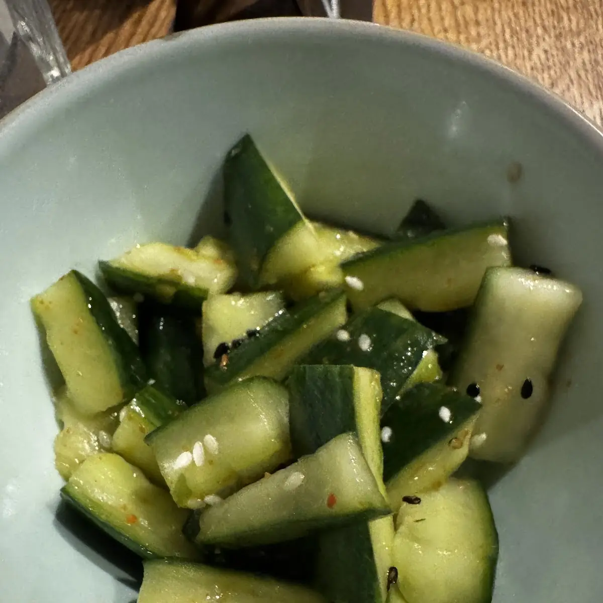 Sesam-gurkensalat