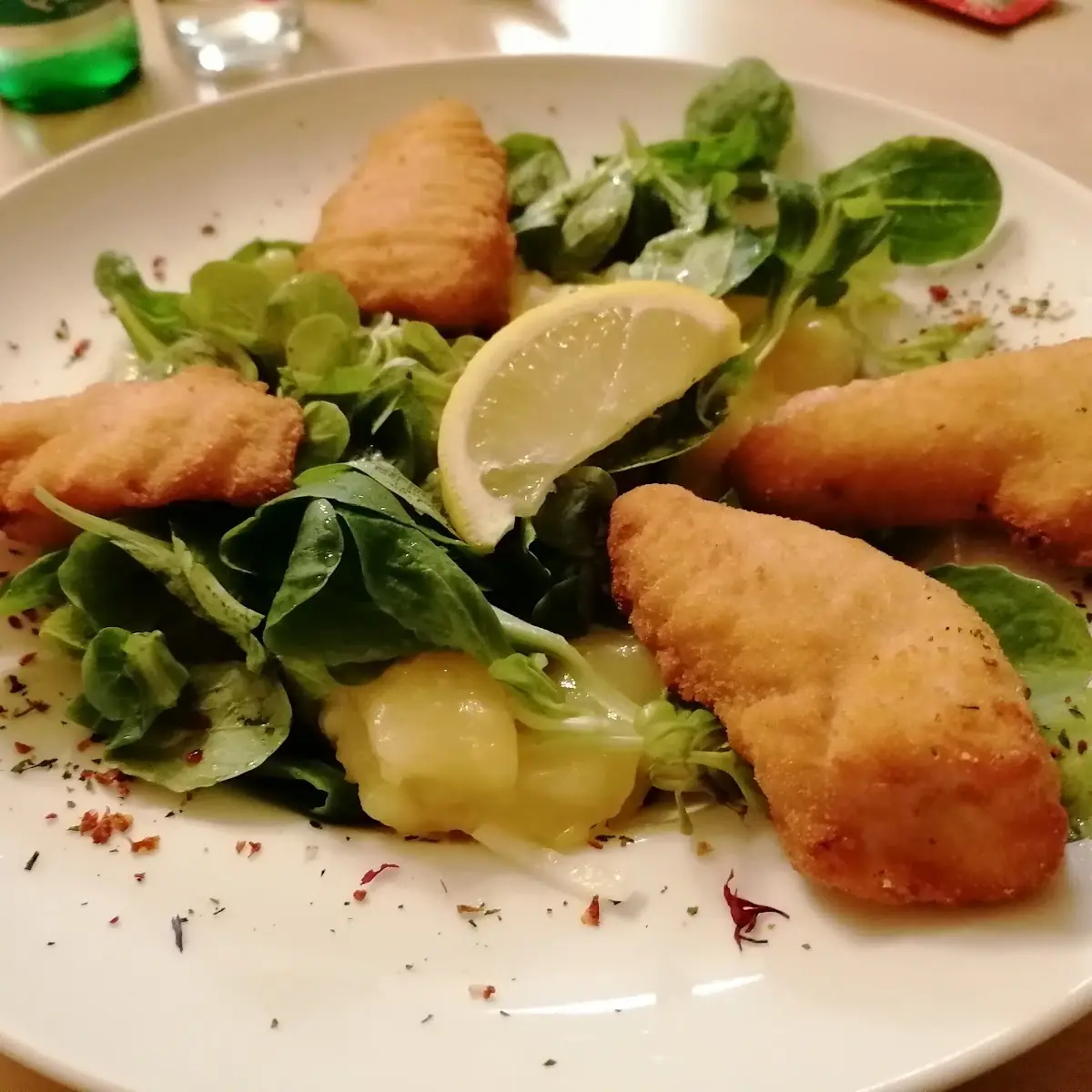 Hühner Streifen Auf Blattsalat